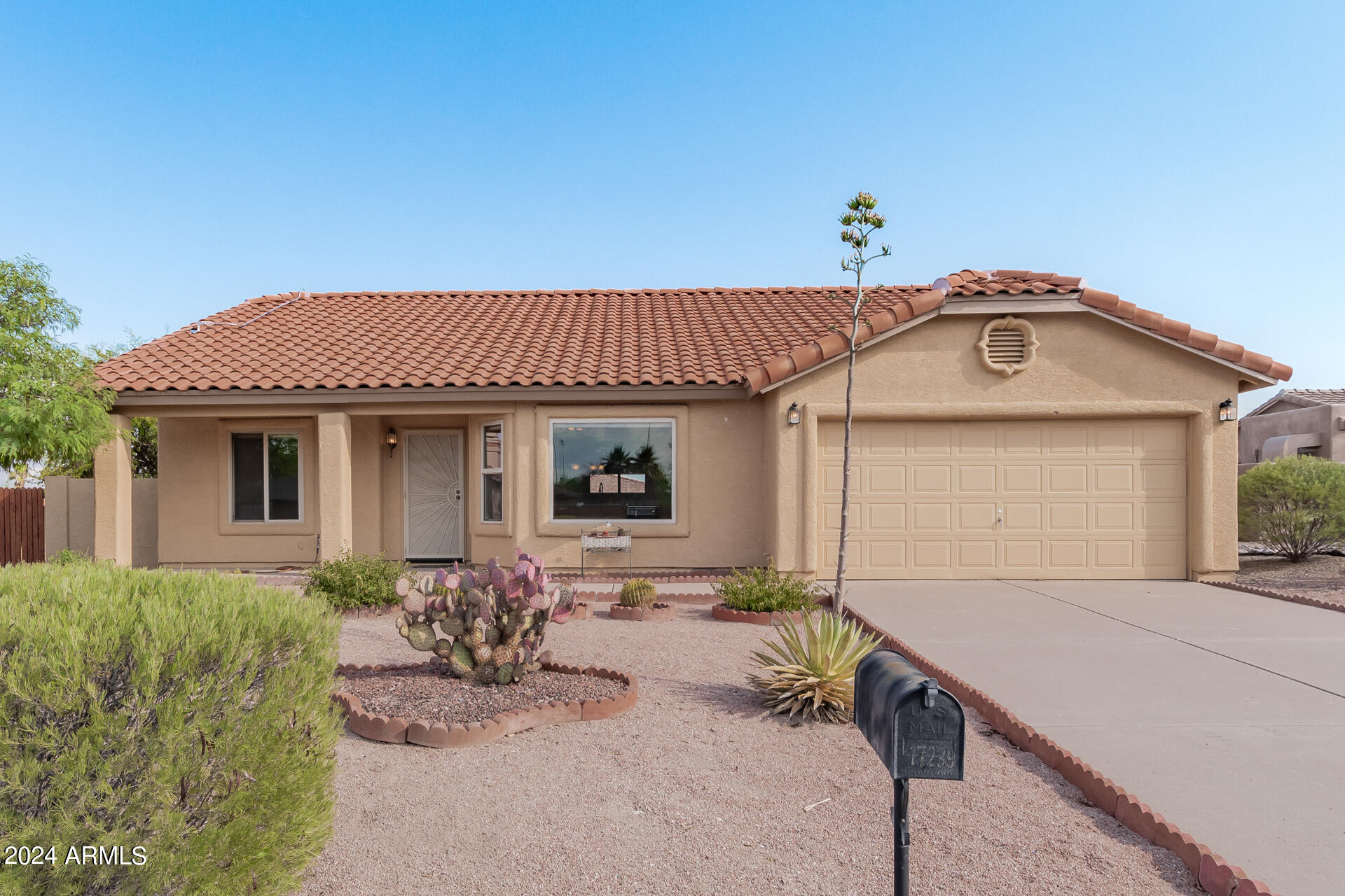 17239 E La Pasada Drive