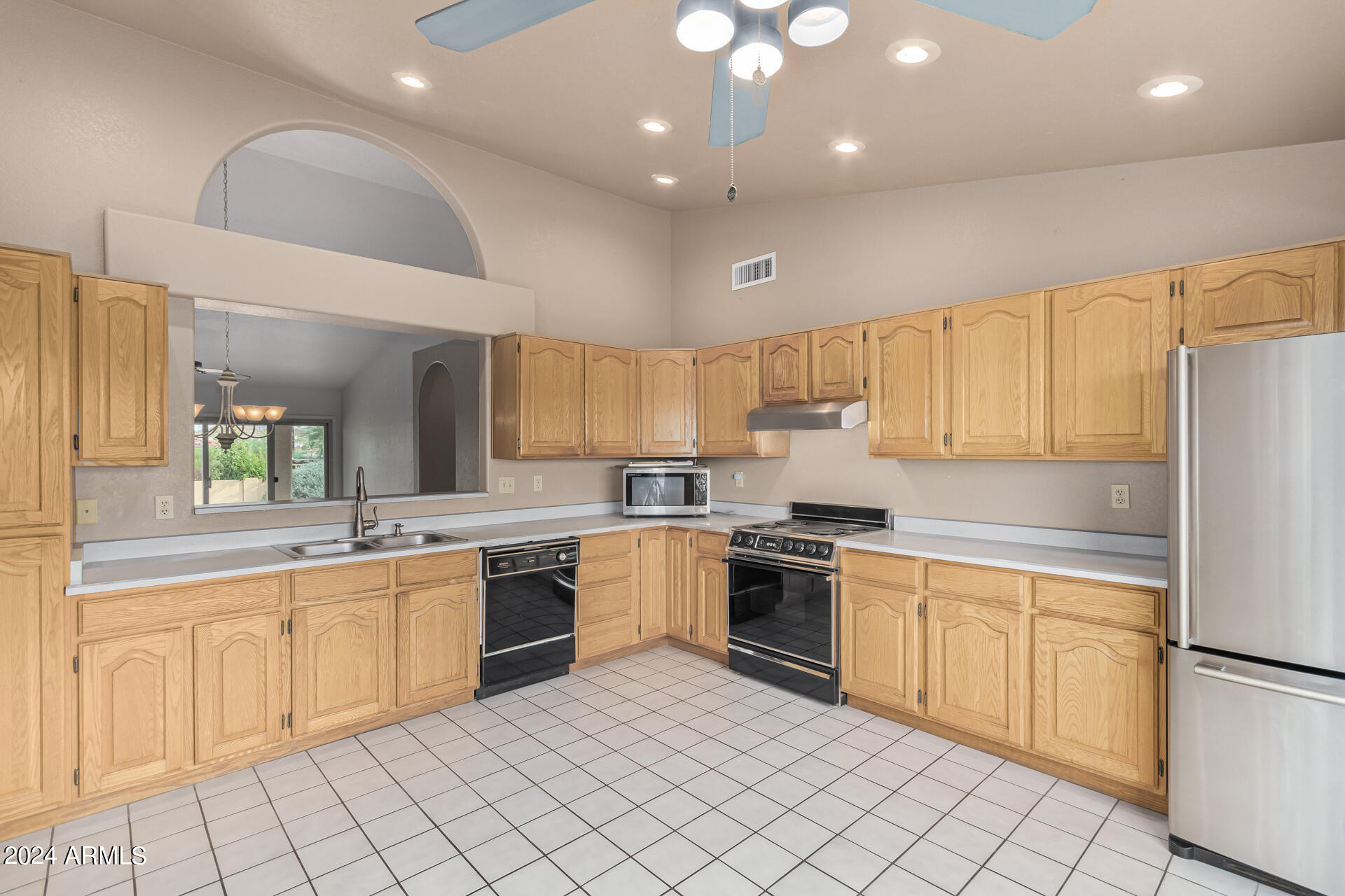 17239 E La Pasada Drive