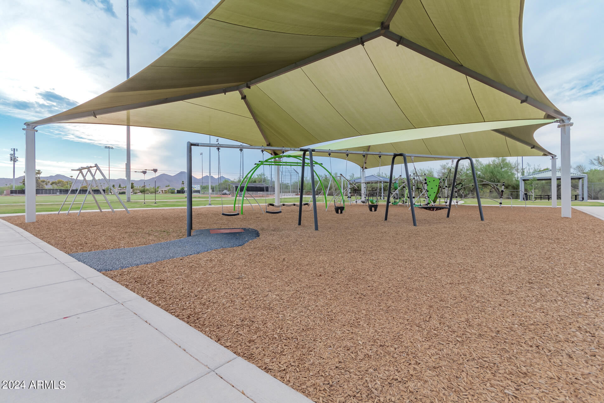 17239 E La Pasada Drive