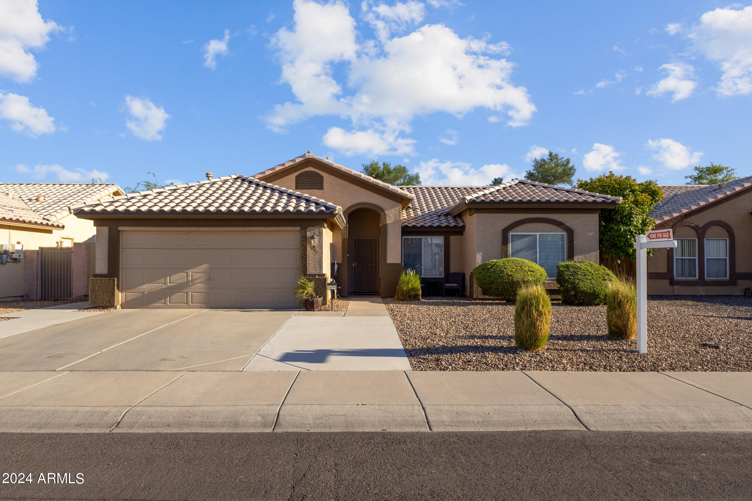 16091 W MARICOPA Street