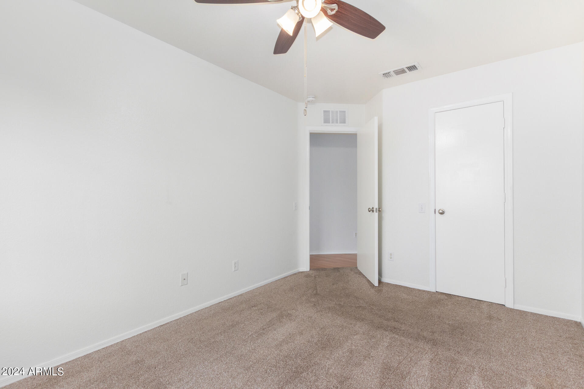 4715 E AMBERWOOD Drive