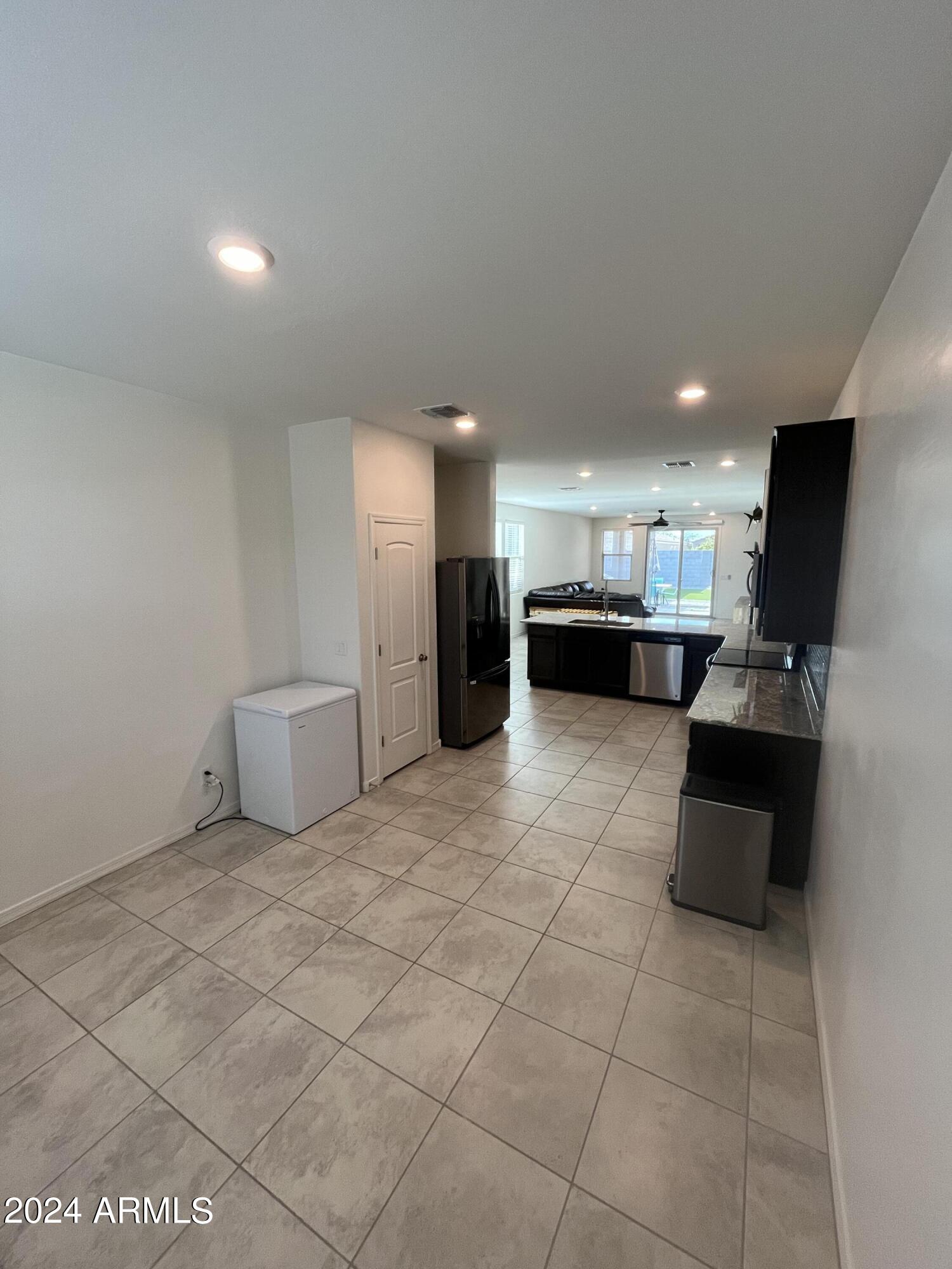 12634 W MYRTLE Avenue