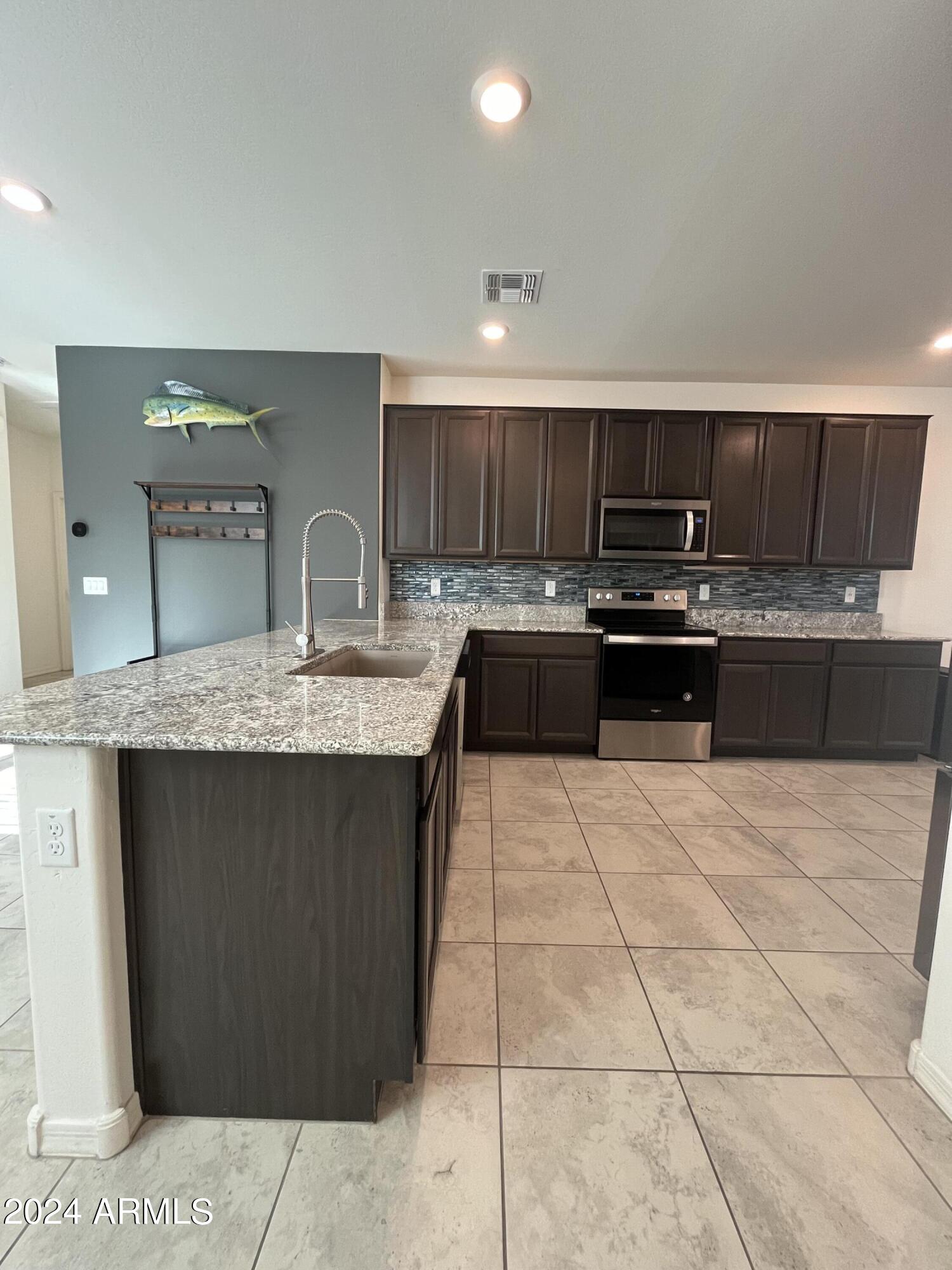 12634 W MYRTLE Avenue