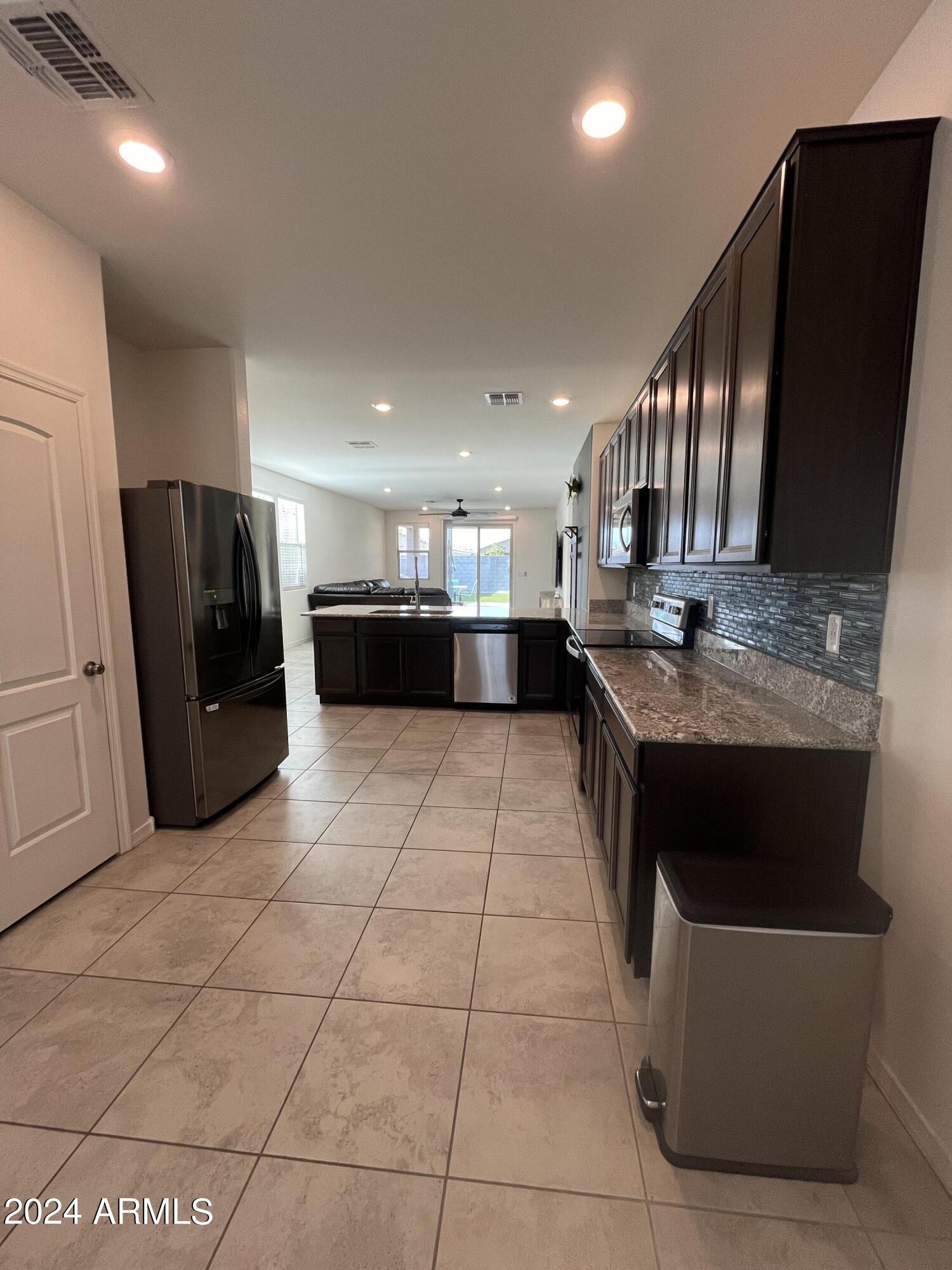 12634 W MYRTLE Avenue