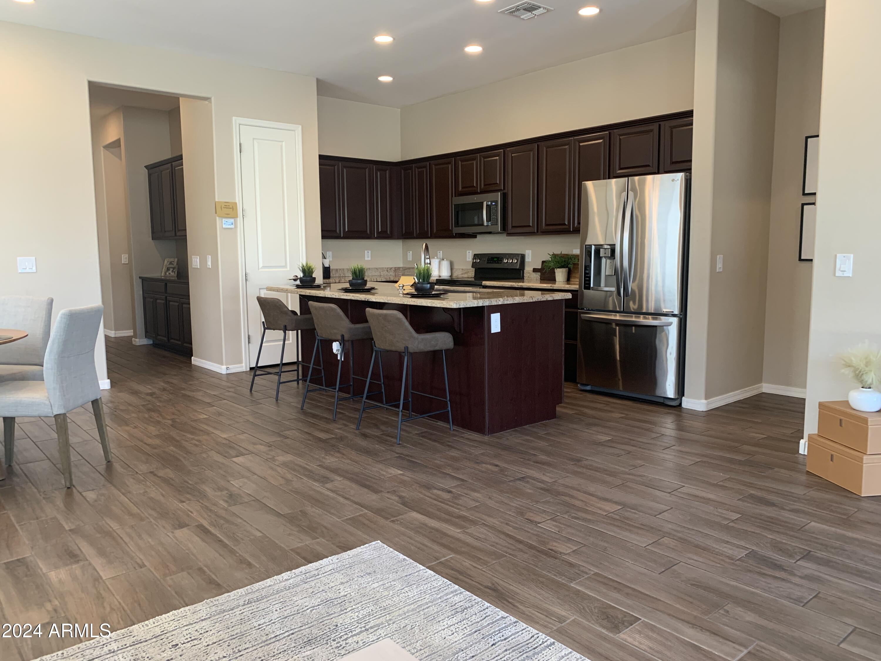 3032 E SAGEBRUSH Street