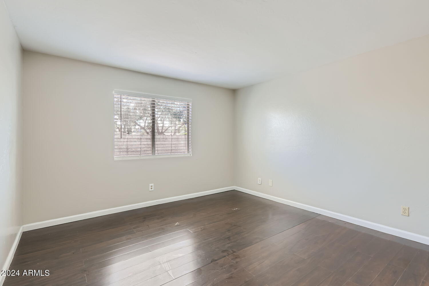 4169 E HUNTINGTON Drive