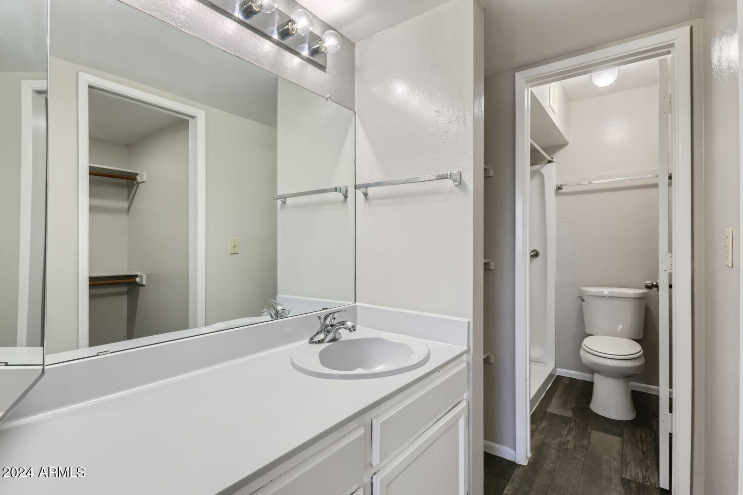 4169 E HUNTINGTON Drive