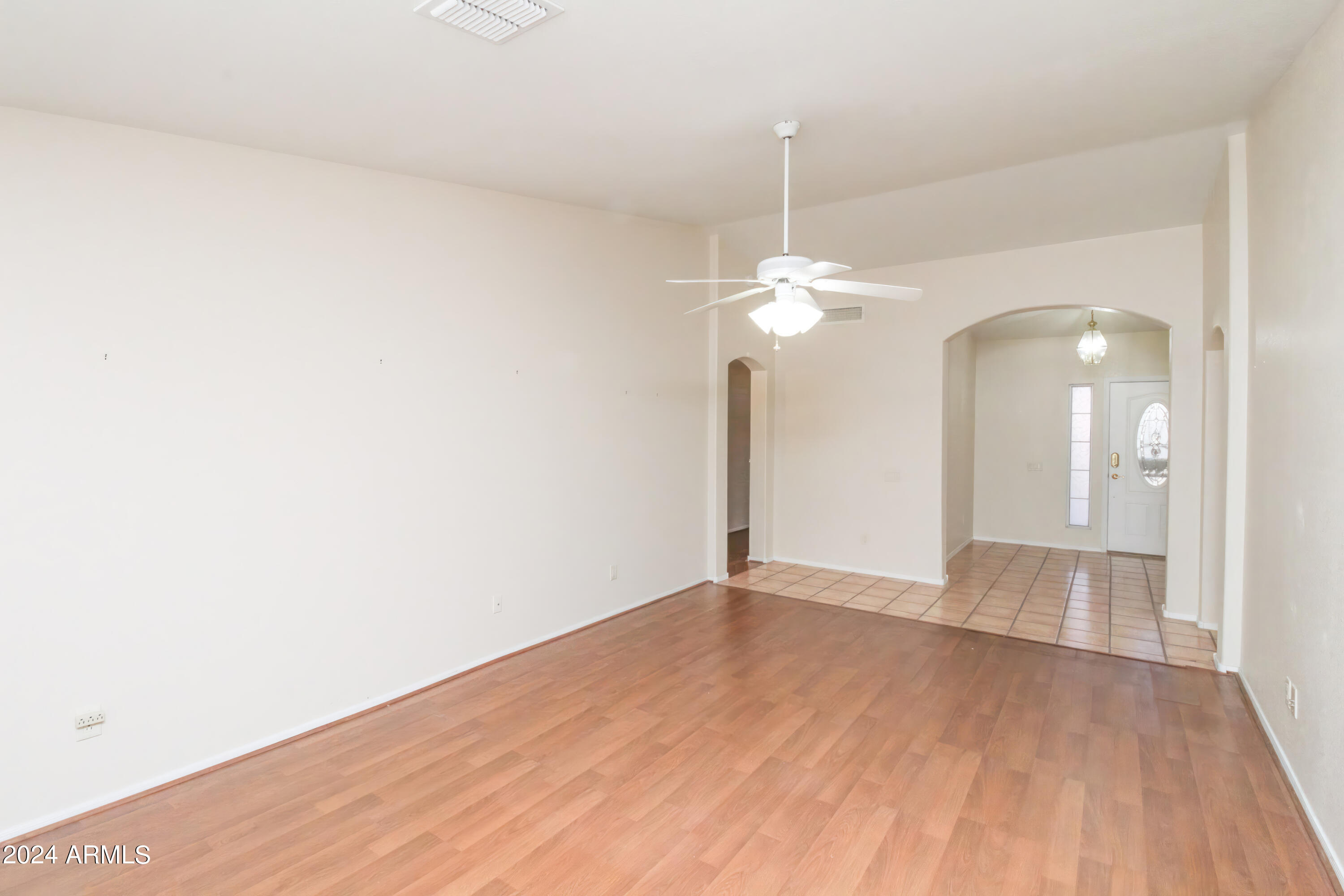 6216 E PRESTON Street