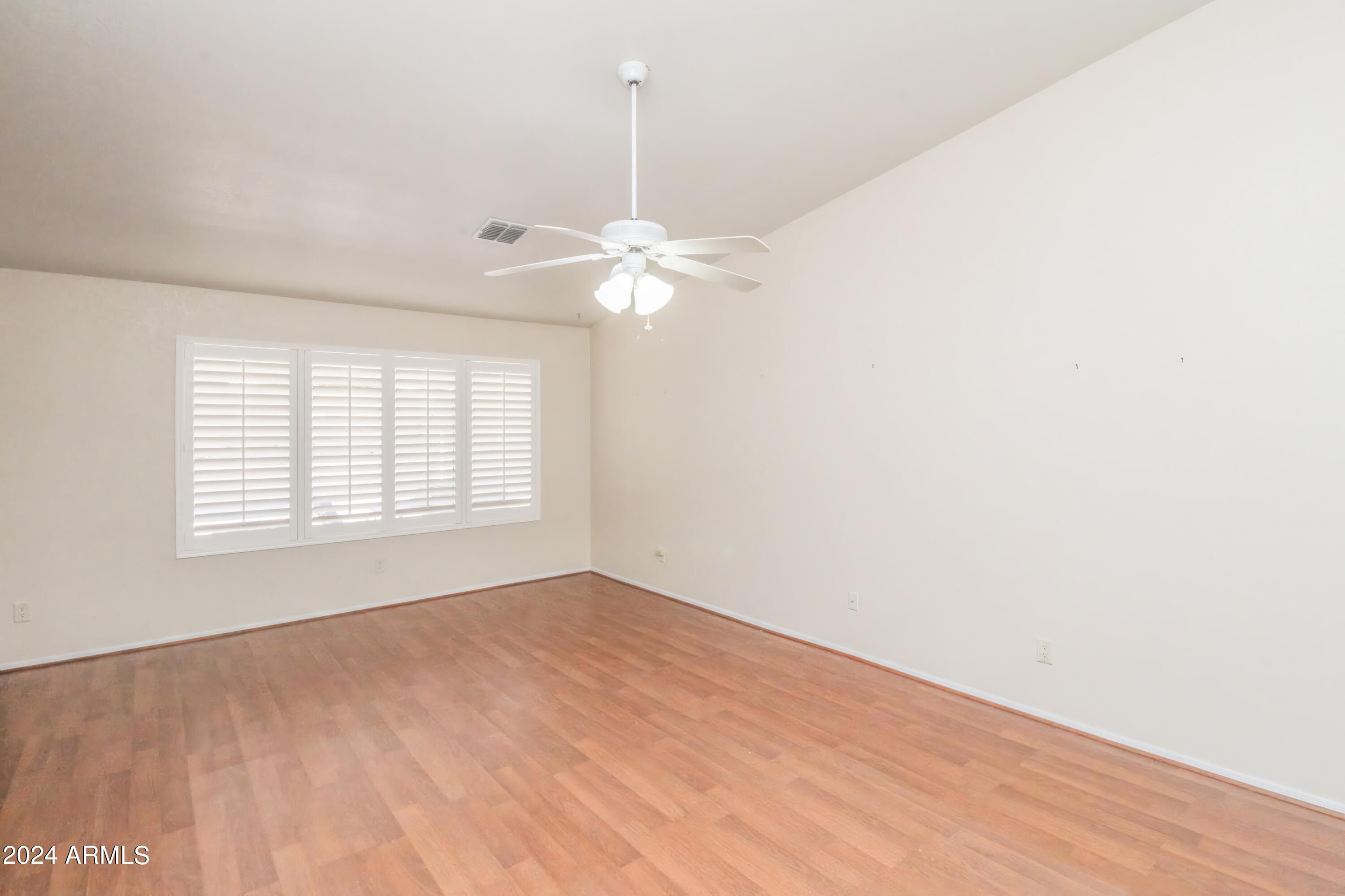 6216 E PRESTON Street