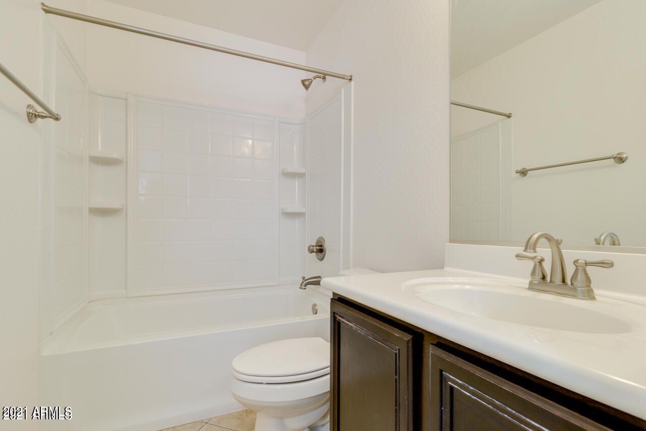 1705 W PELICAN Drive