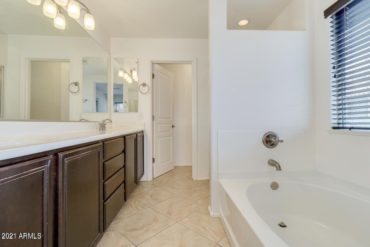 1705 W PELICAN Drive