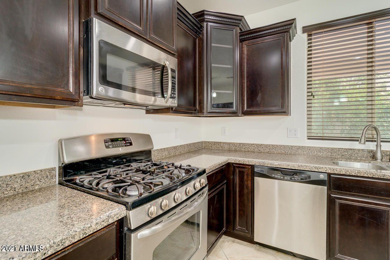 1705 W PELICAN Drive