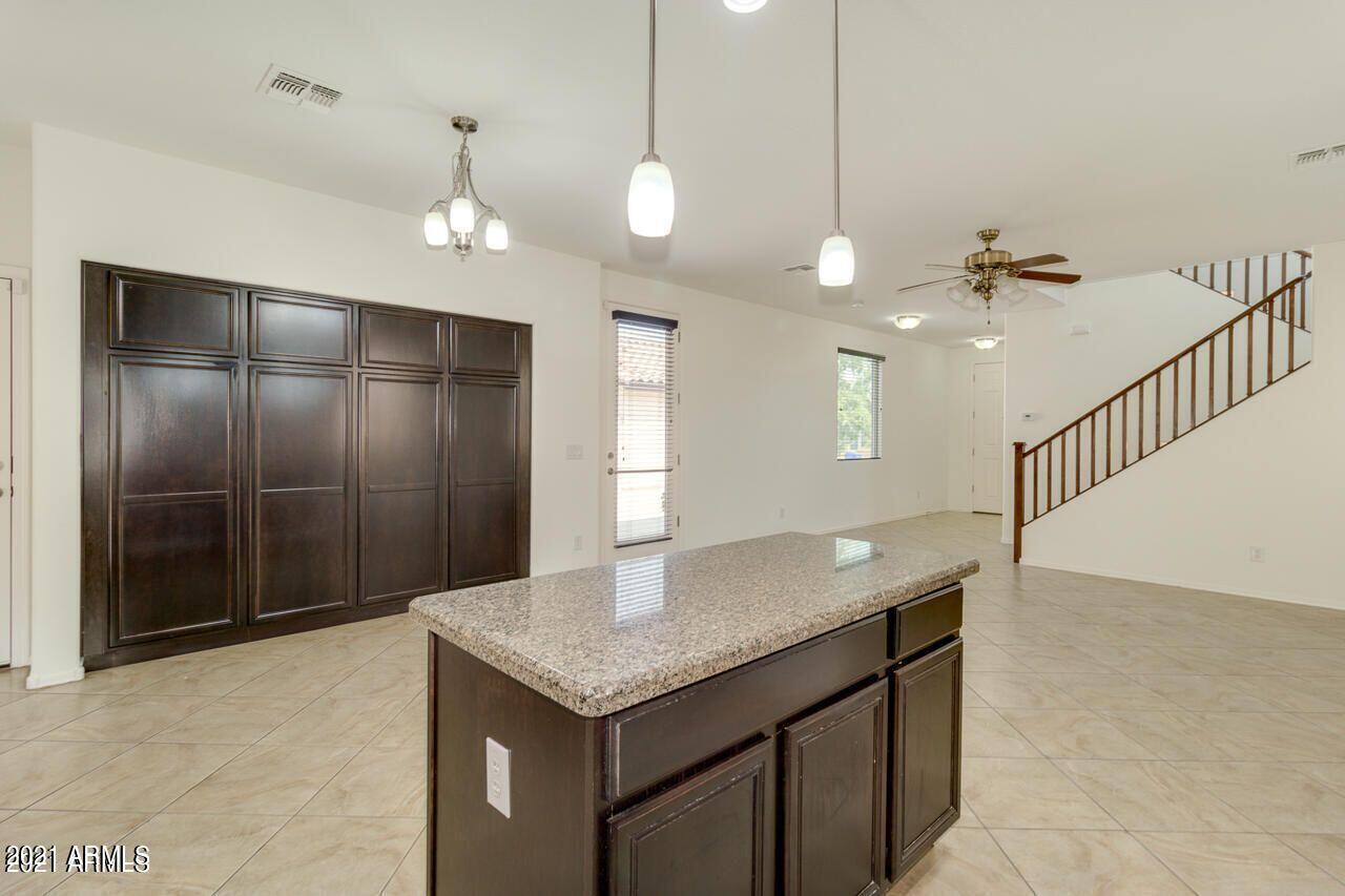 1705 W PELICAN Drive