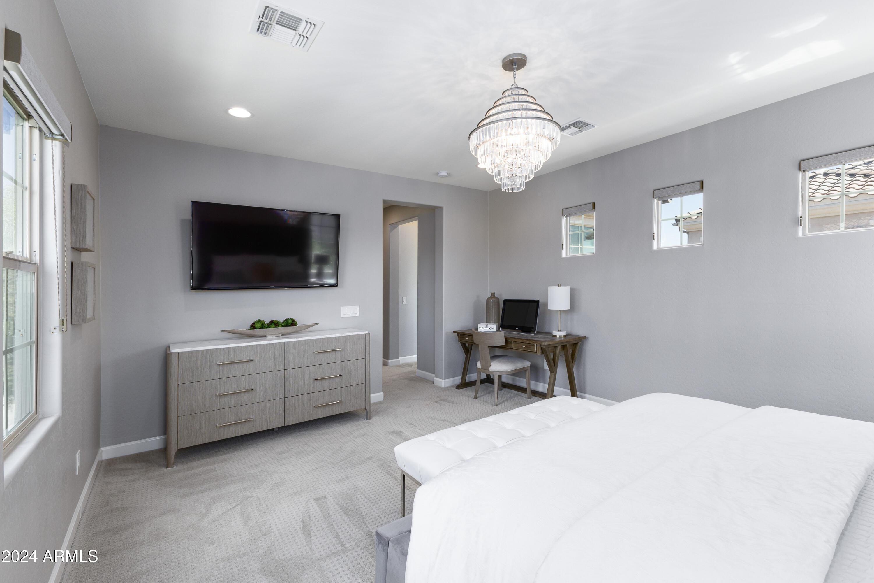 1961 W Yellowstone Way