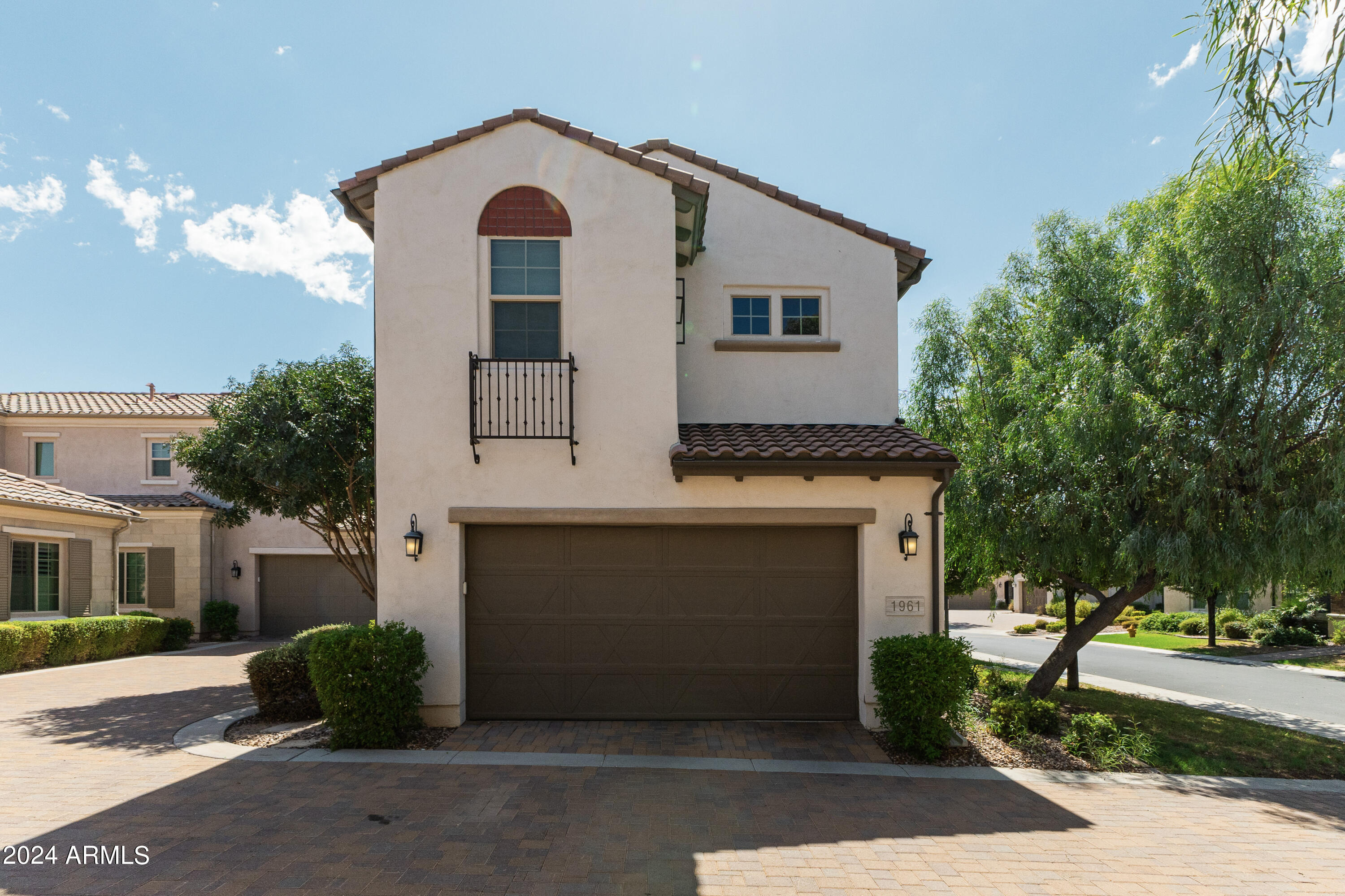 1961 W Yellowstone Way