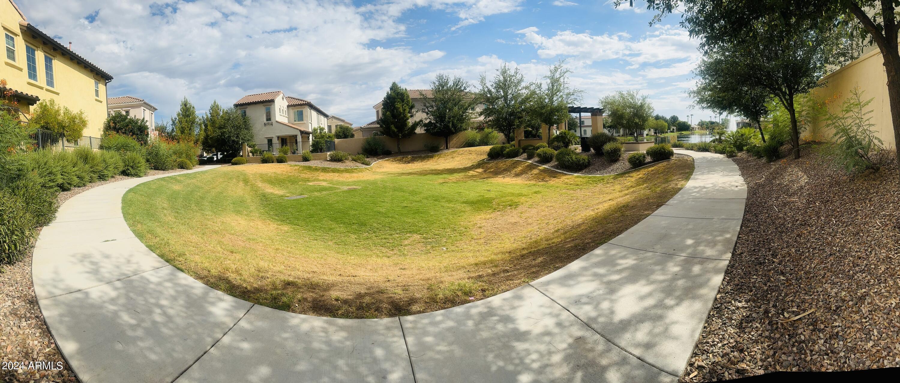 1961 W Yellowstone Way