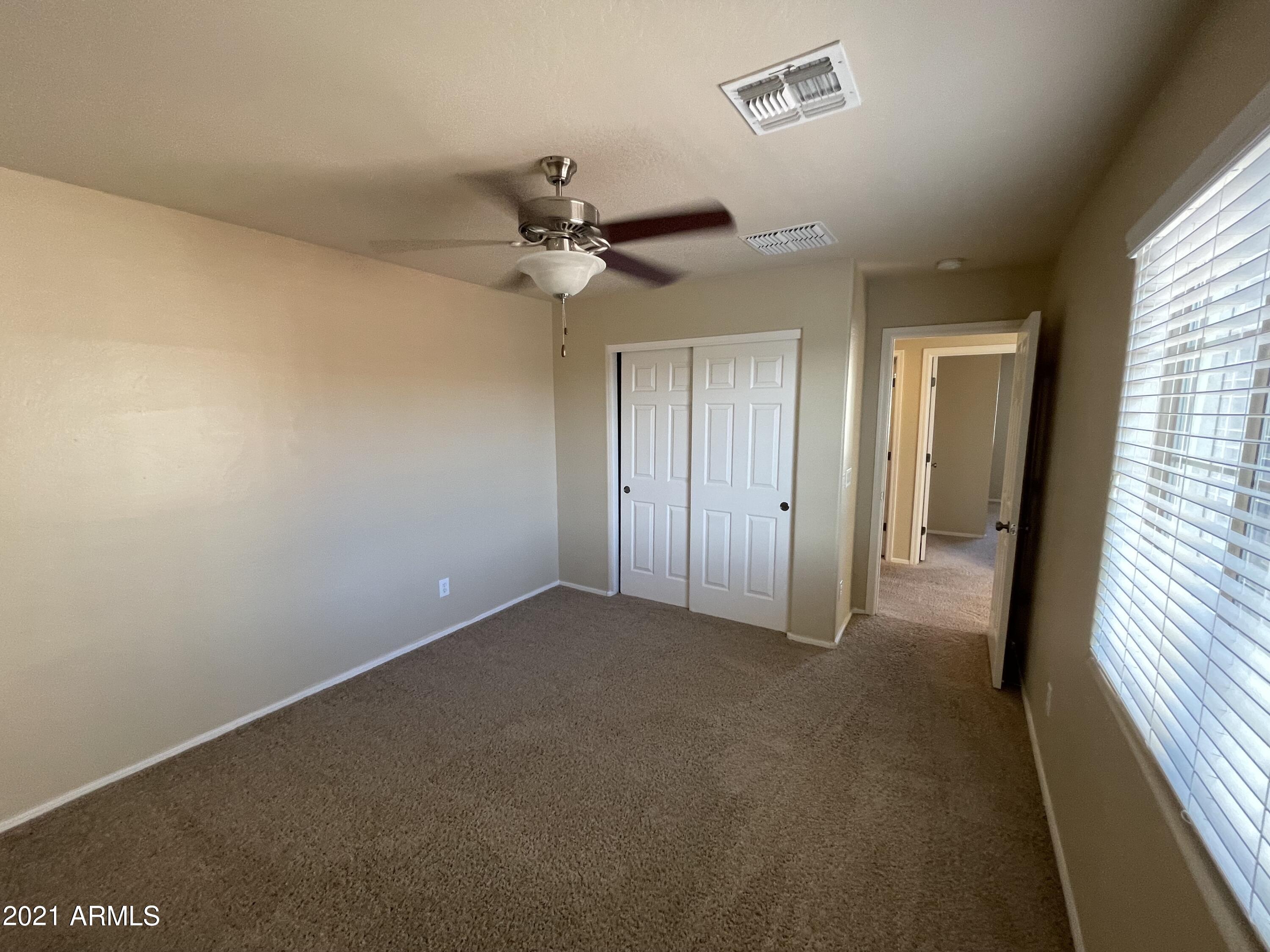 3304 E Blueridge Way