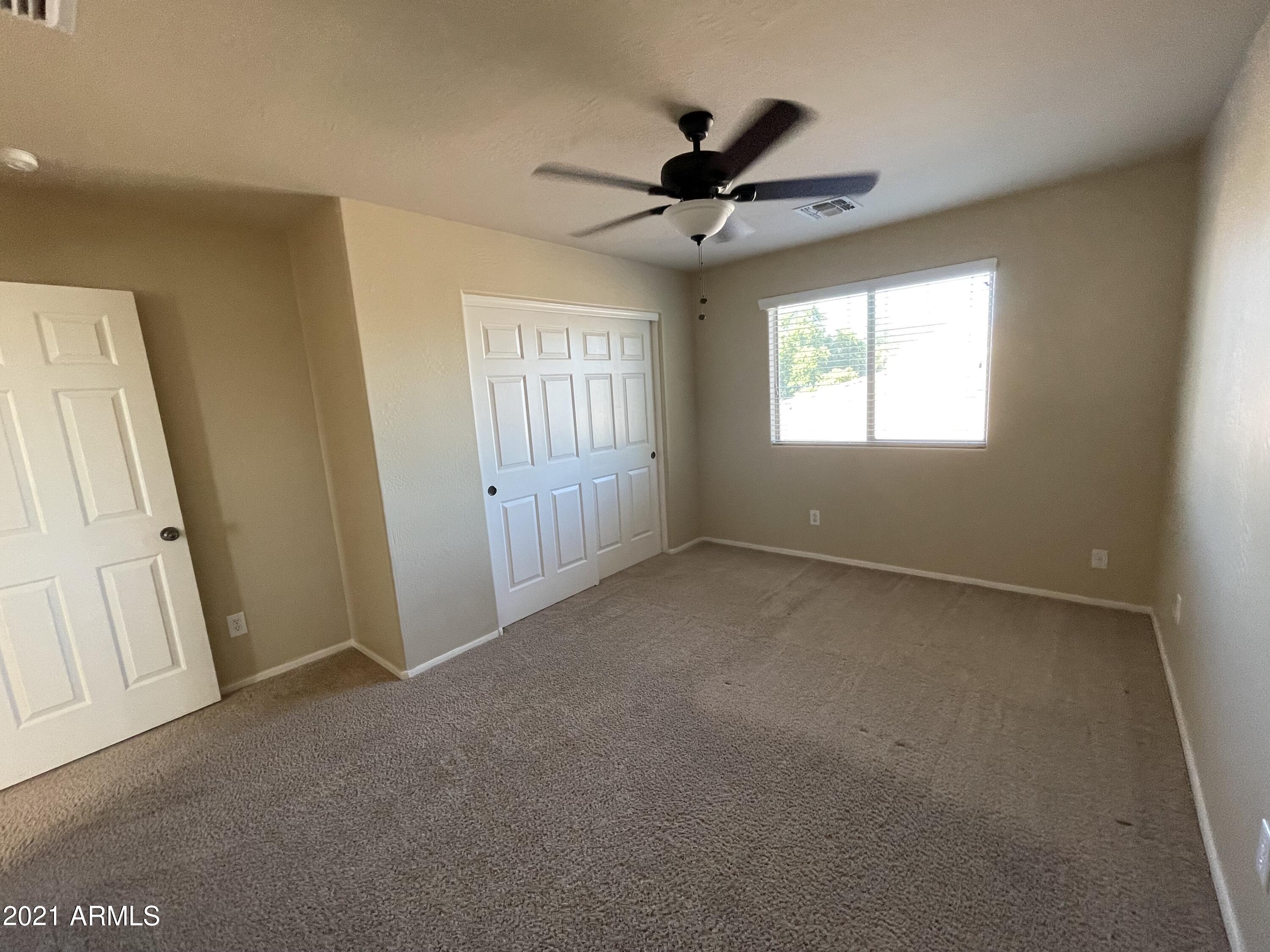 3304 E Blueridge Way