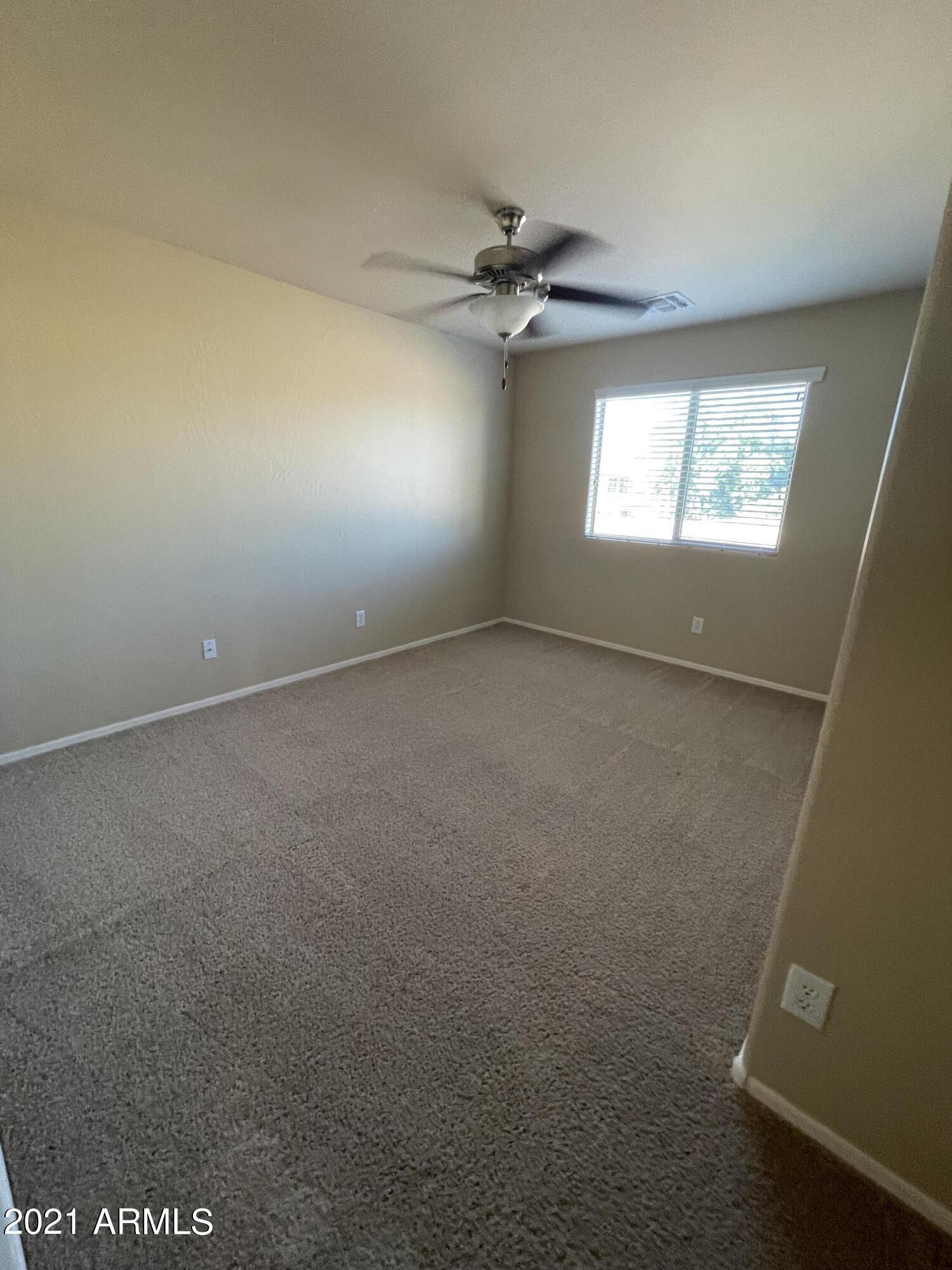 3304 E Blueridge Way