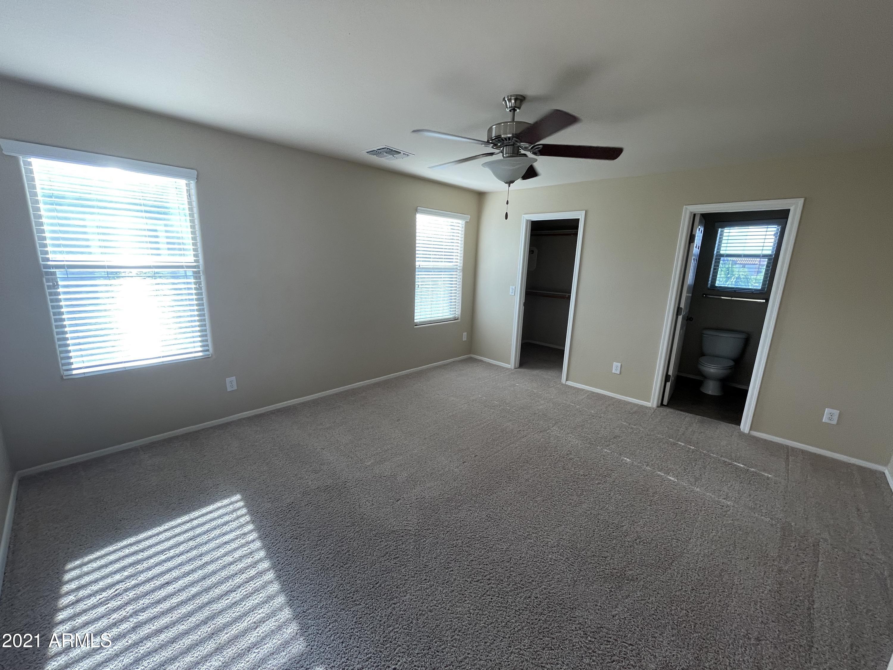 3304 E Blueridge Way