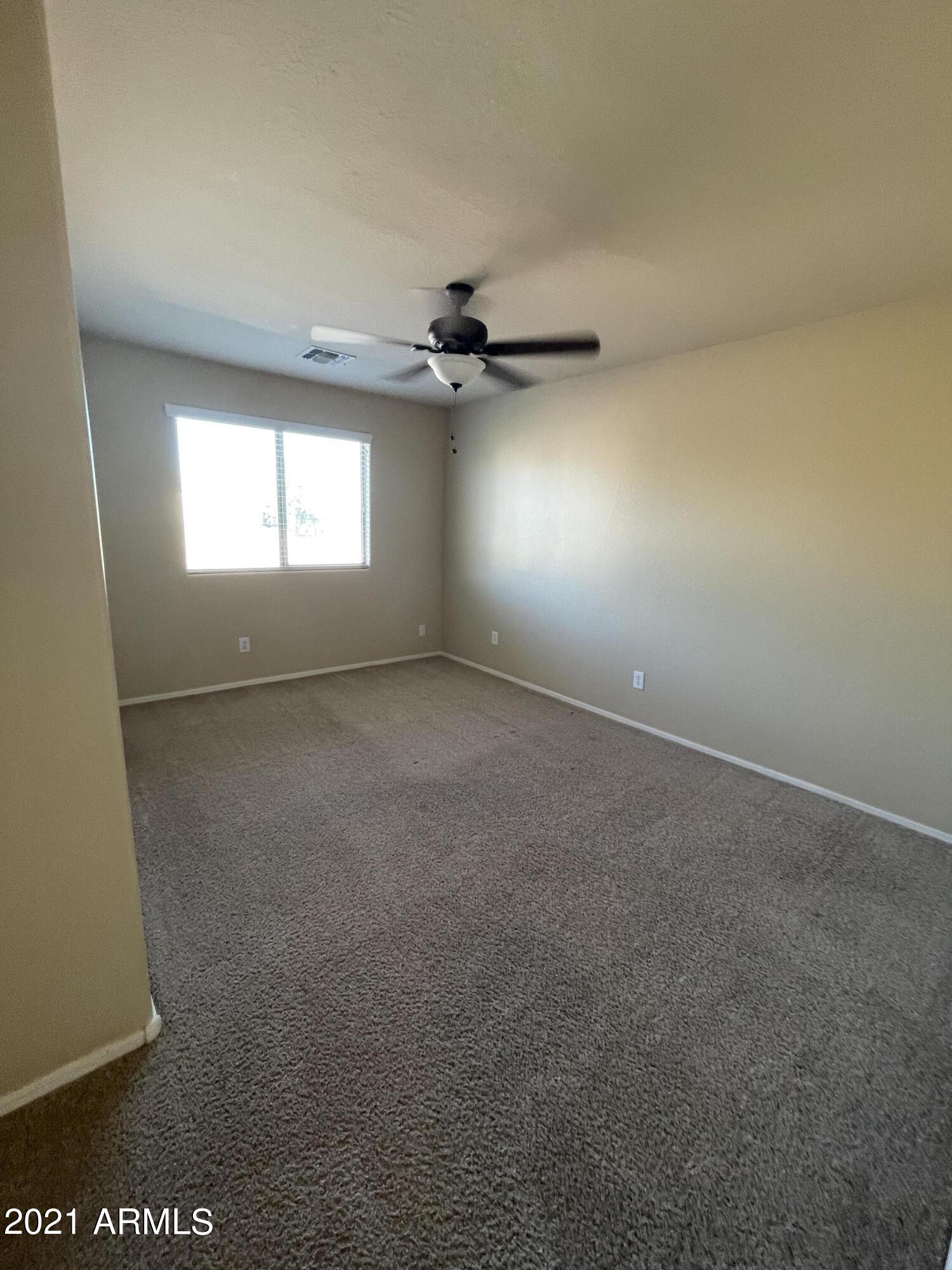 3304 E Blueridge Way