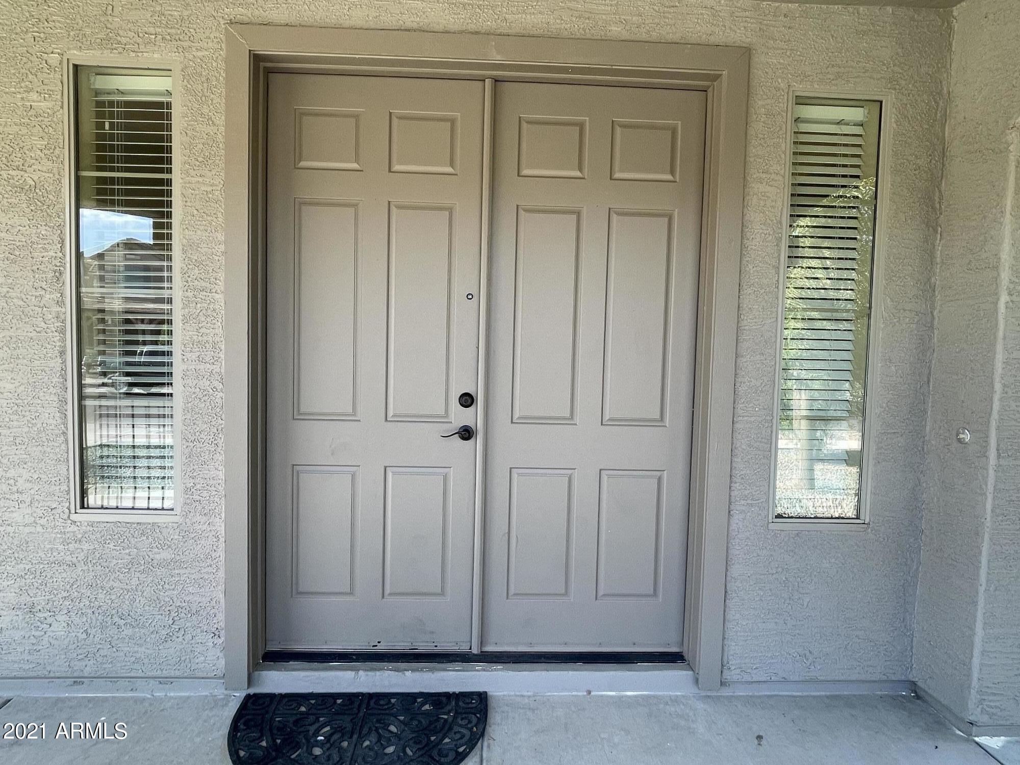 3304 E Blueridge Way