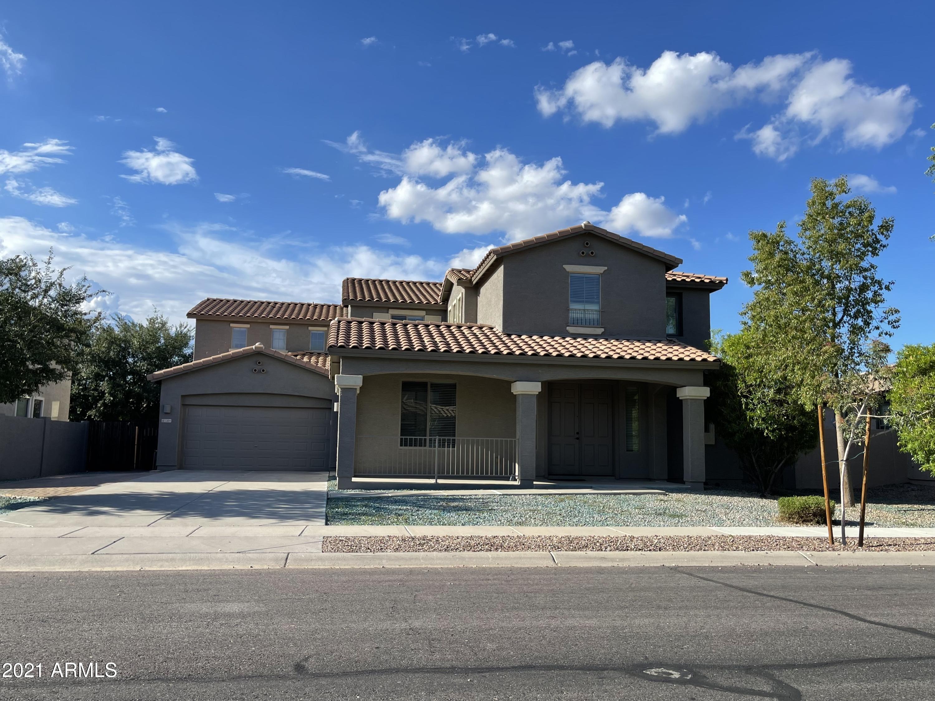 3304 E Blueridge Way