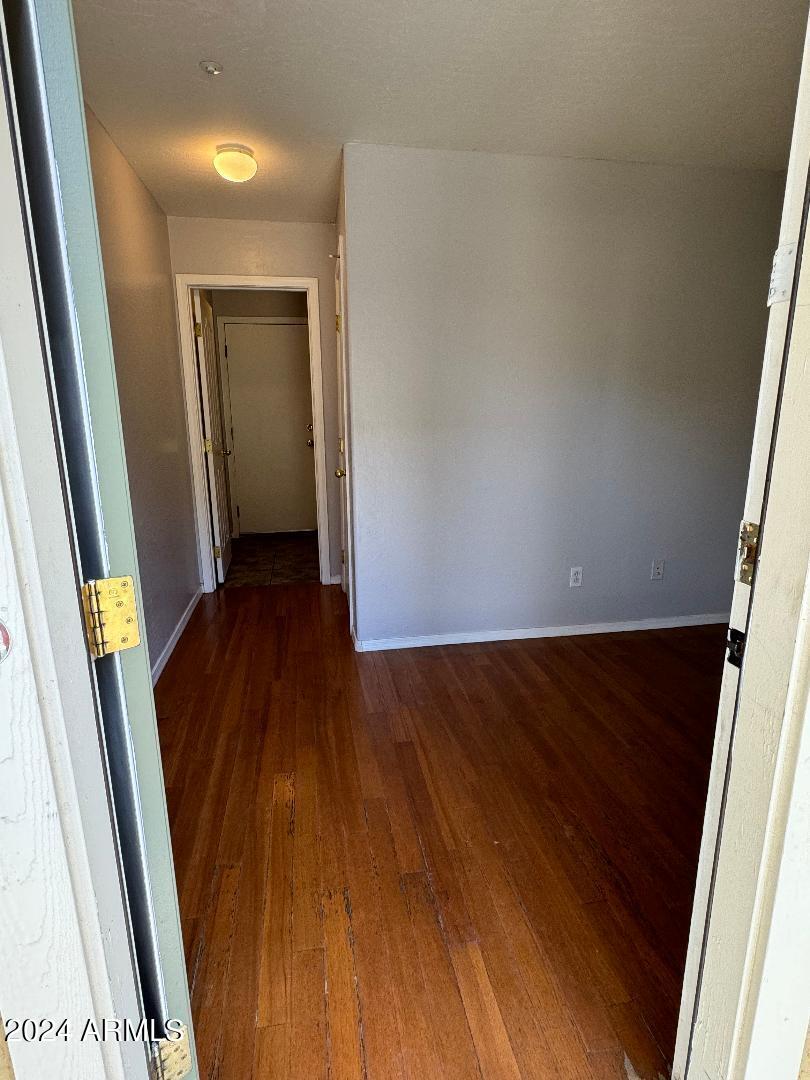 165 W TREMAINE Court