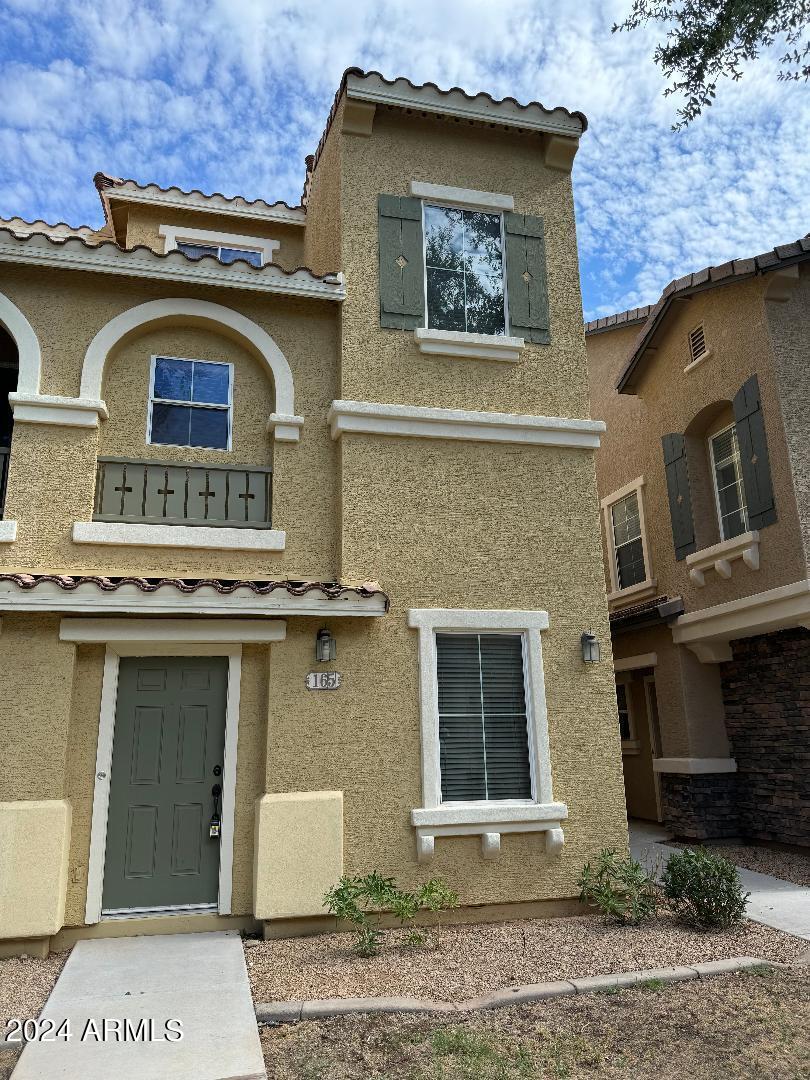 165 W TREMAINE Court