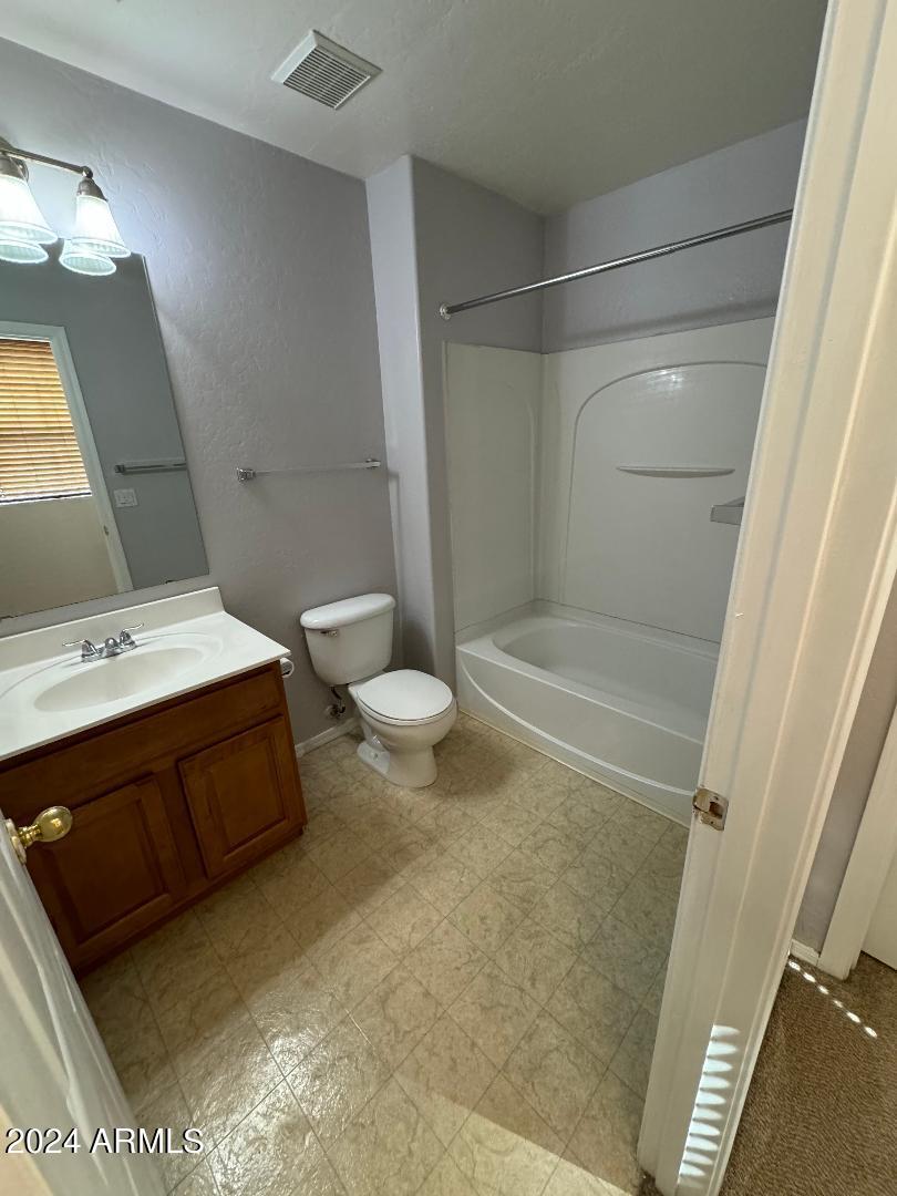 165 W TREMAINE Court