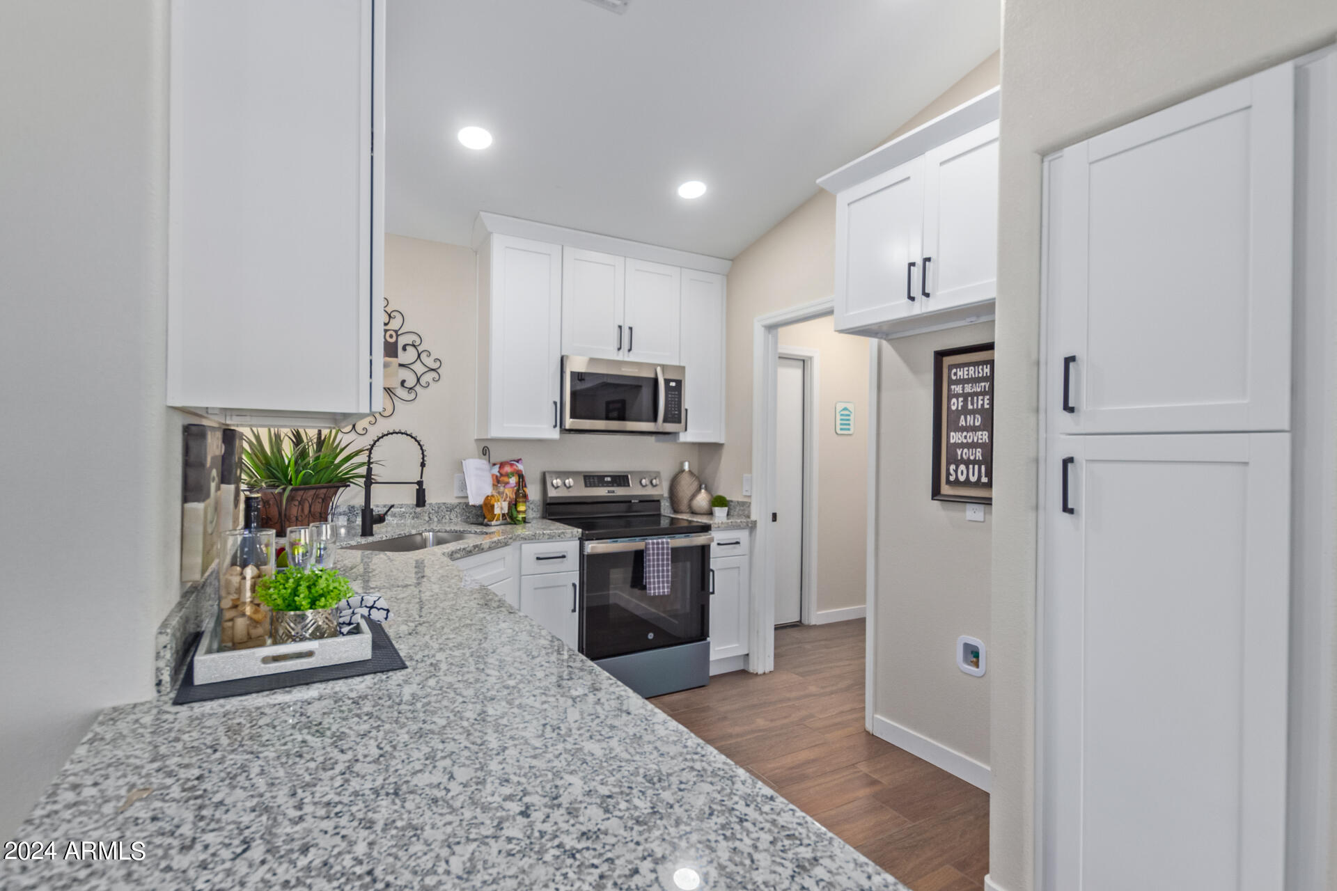 11303 W LAWRENCE Lane