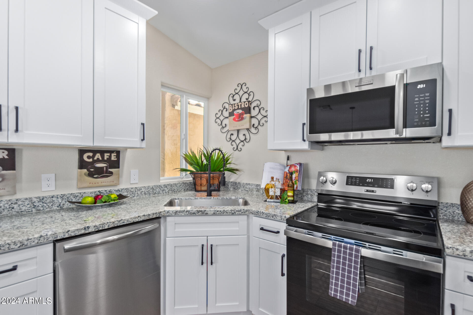 11303 W LAWRENCE Lane