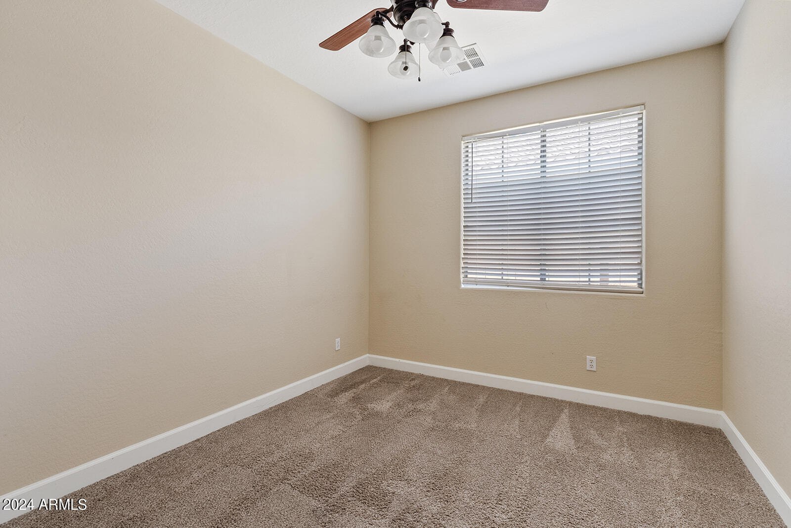 311 W WISTERIA Place