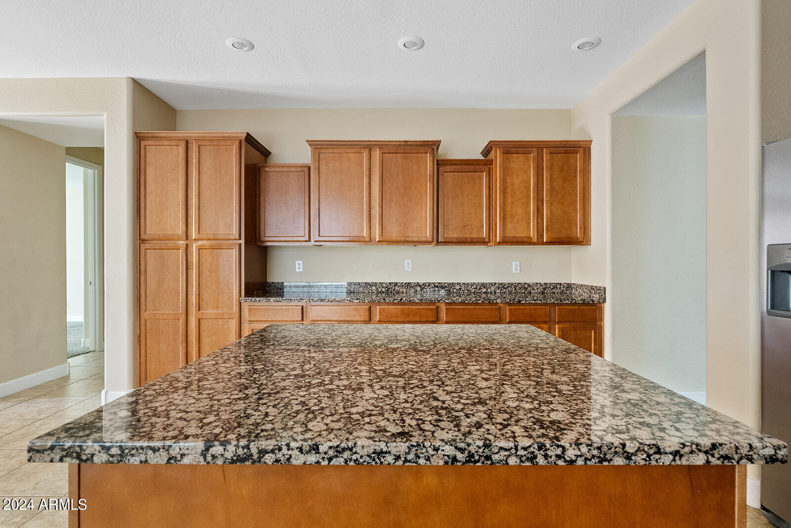 311 W WISTERIA Place