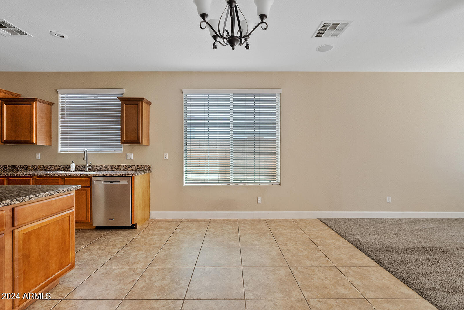 311 W WISTERIA Place