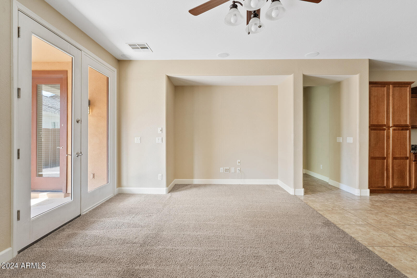 311 W WISTERIA Place