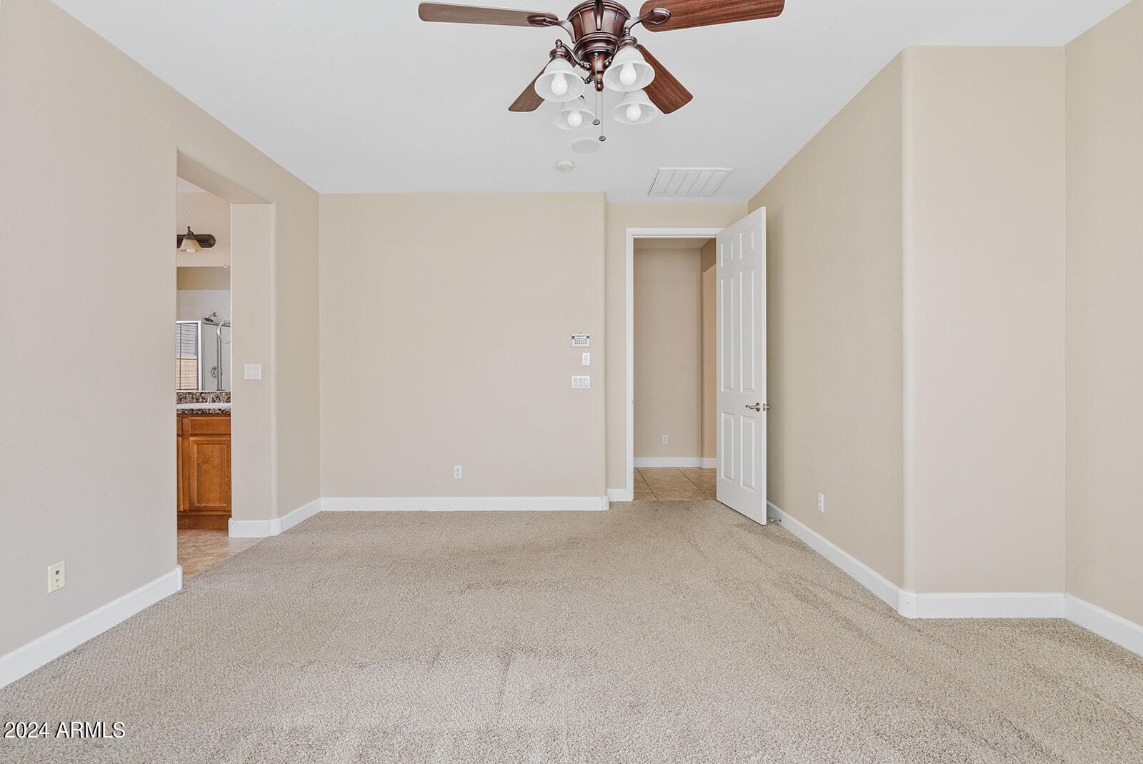 311 W WISTERIA Place