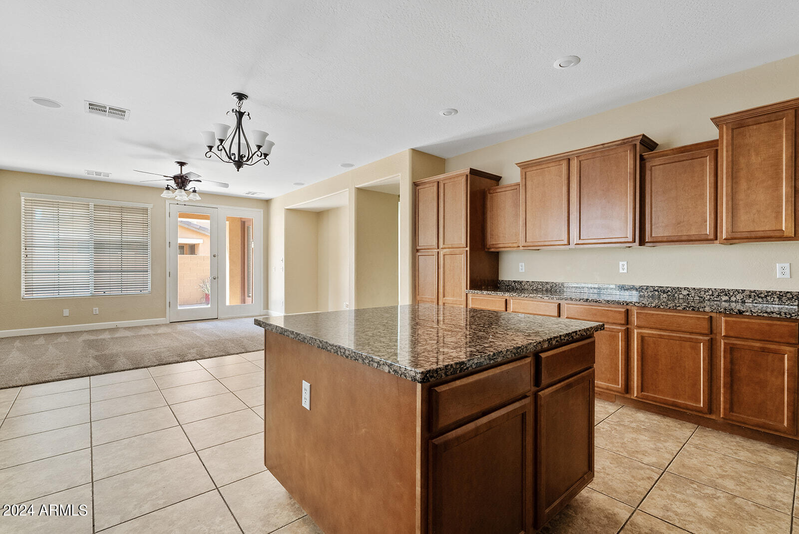 311 W WISTERIA Place