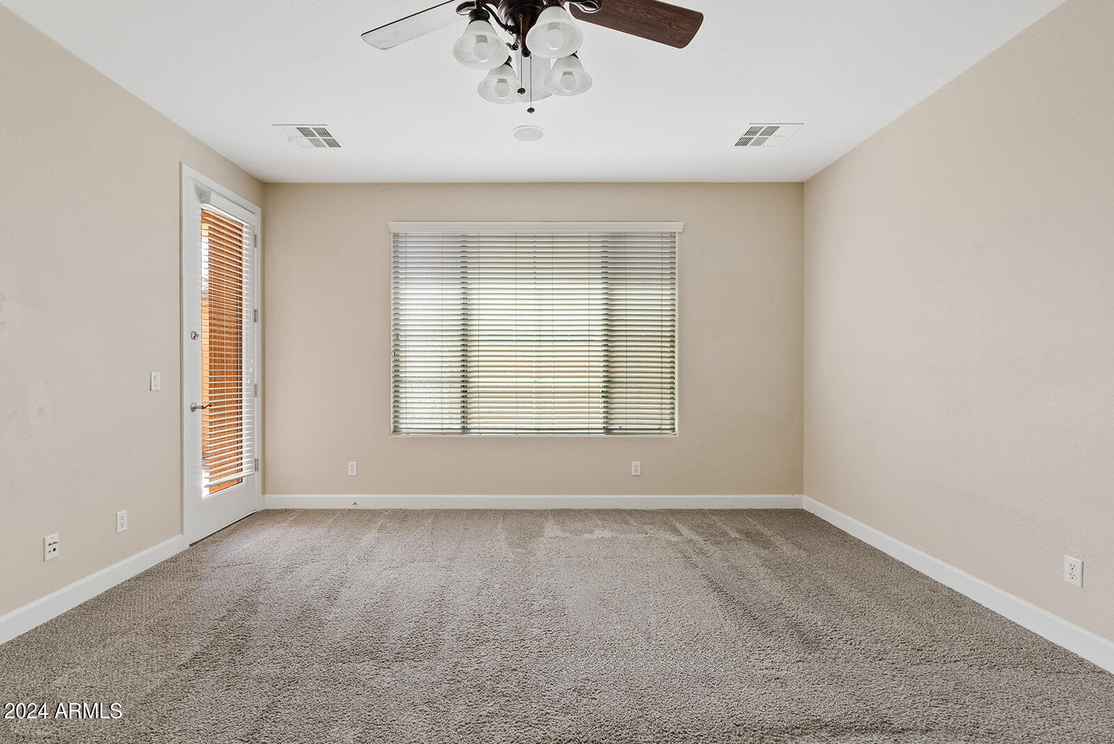 311 W WISTERIA Place