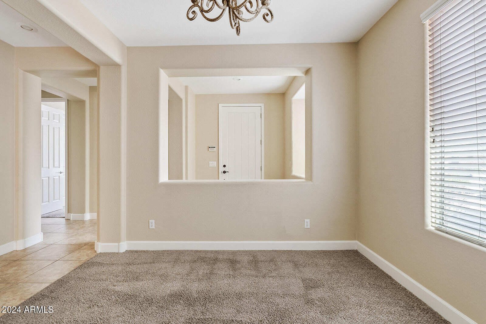 311 W WISTERIA Place