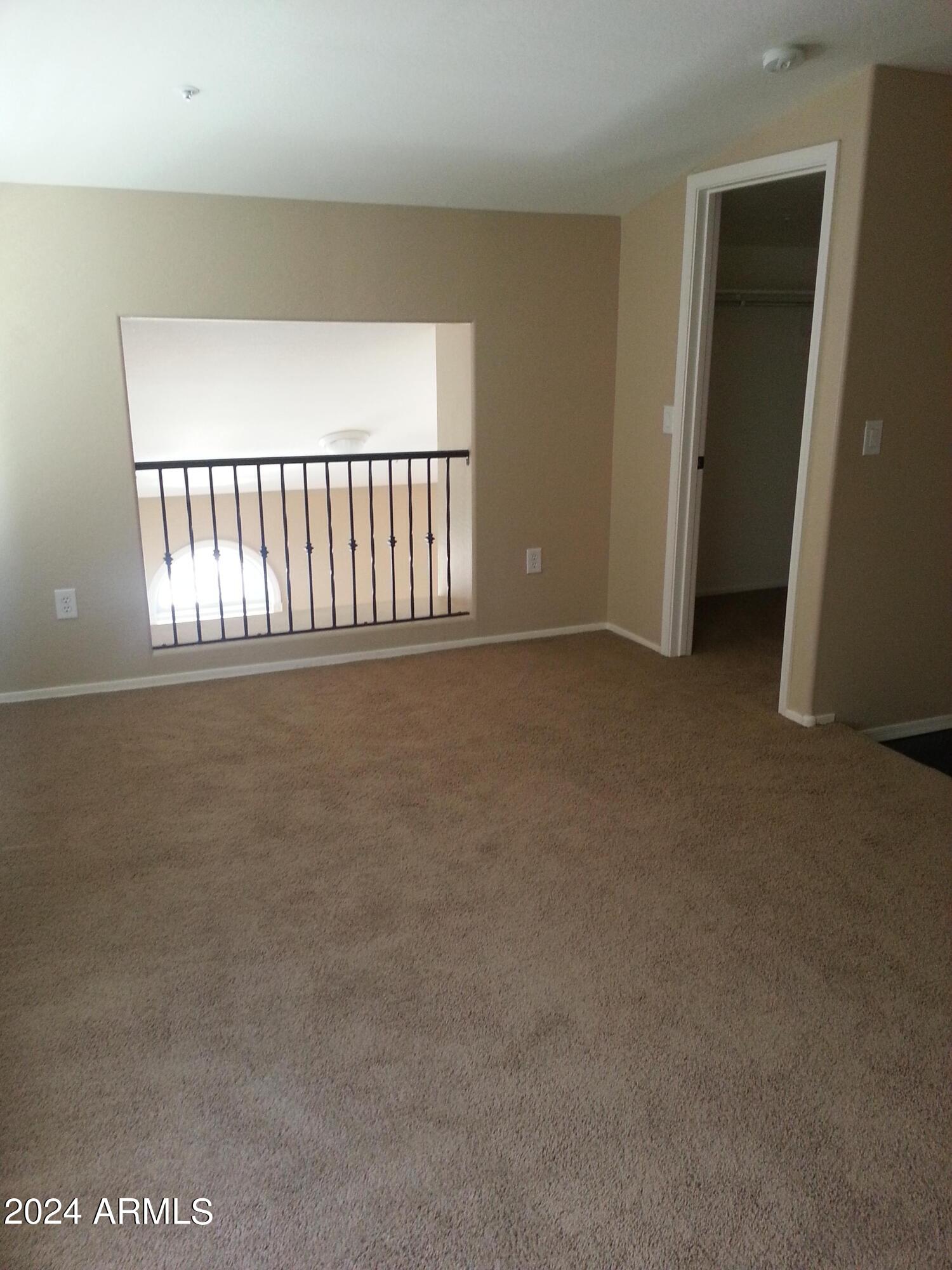 2637 S HARMONY Avenue