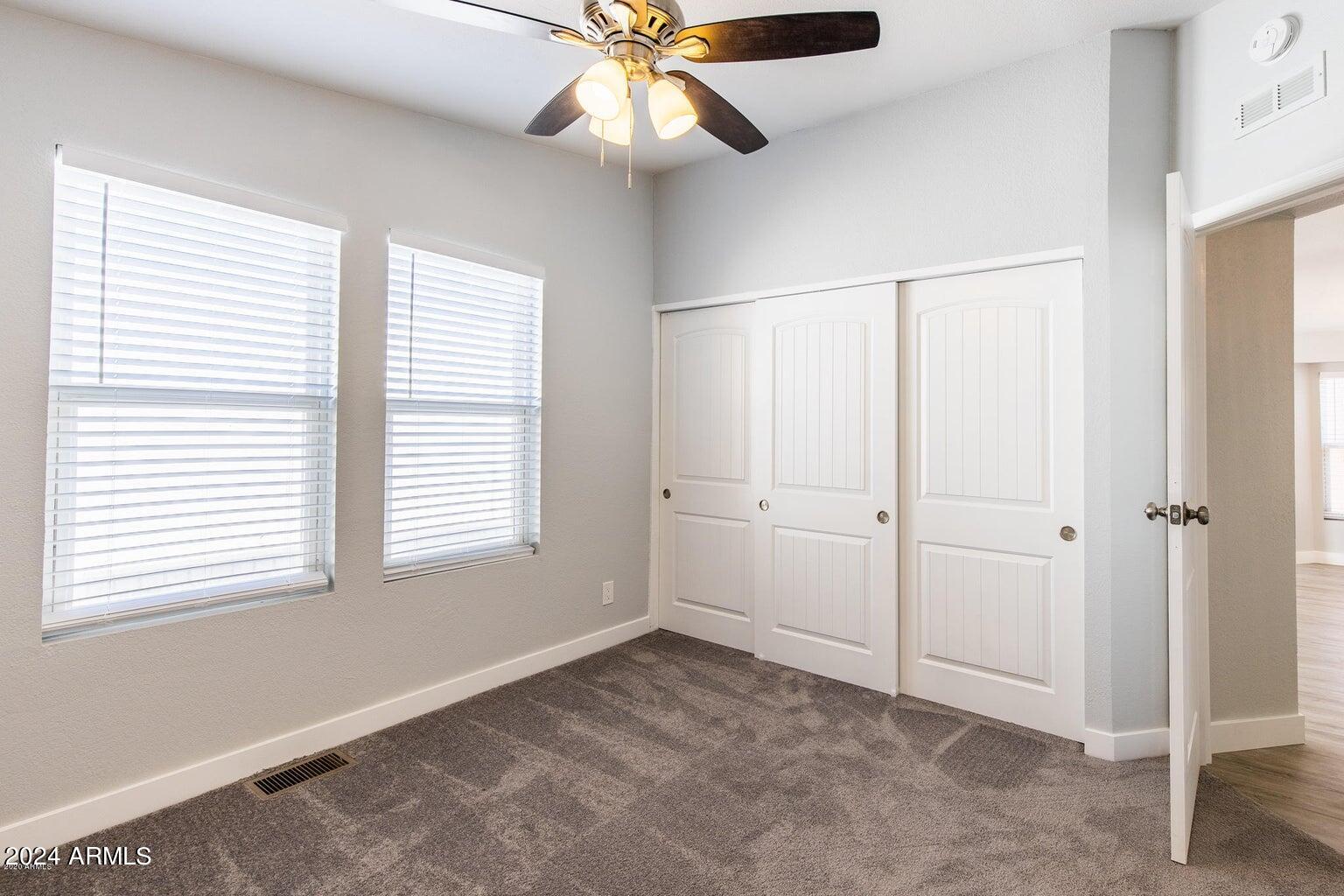 1864 E AUGUSTA Avenue