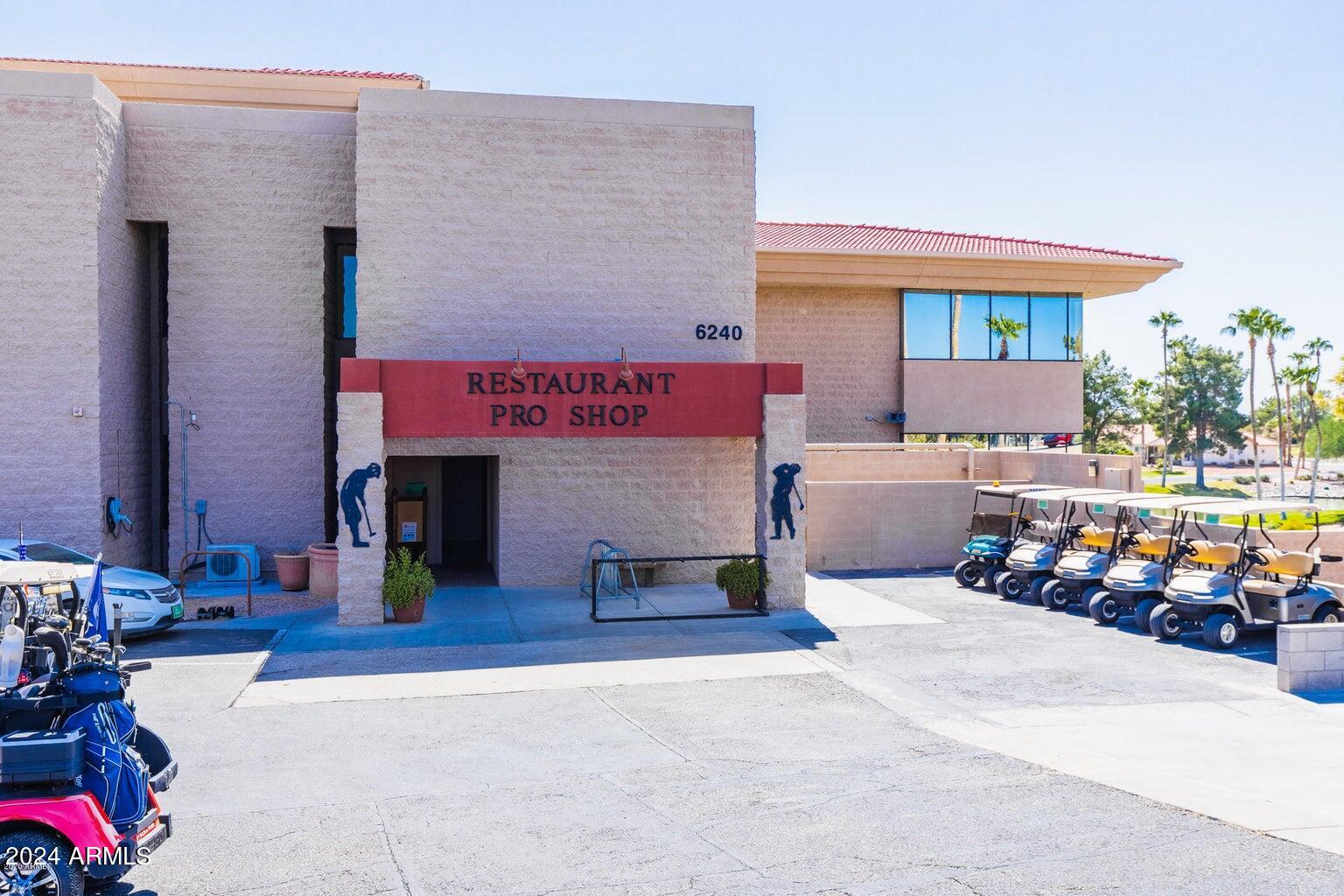 1864 E AUGUSTA Avenue