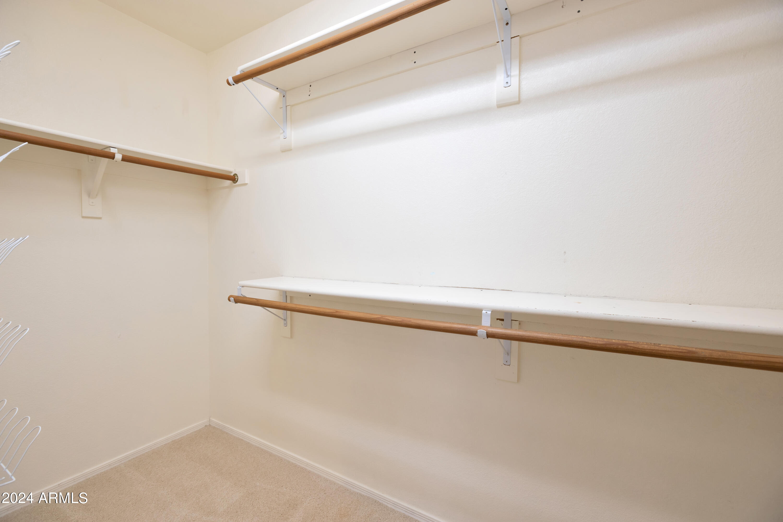 9292 E DREYFUS Place