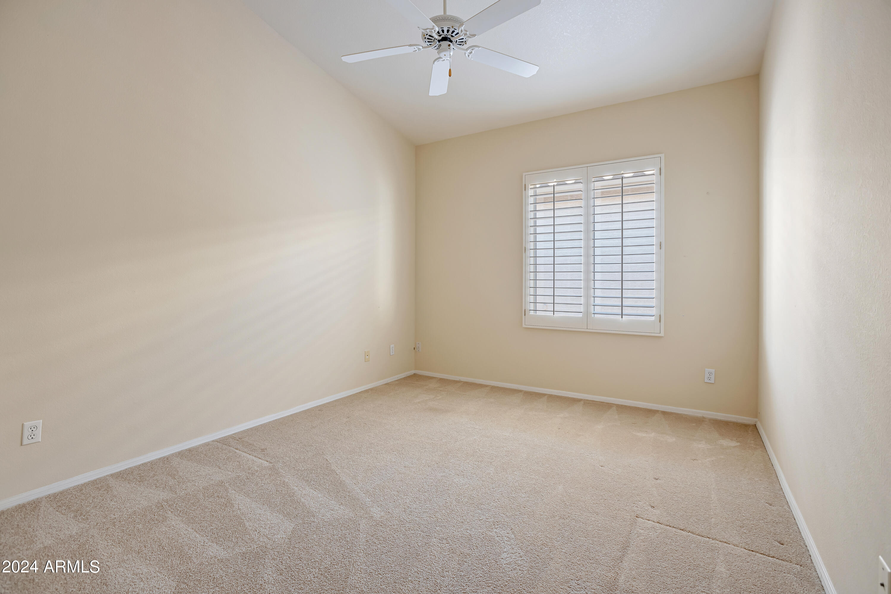 9292 E DREYFUS Place