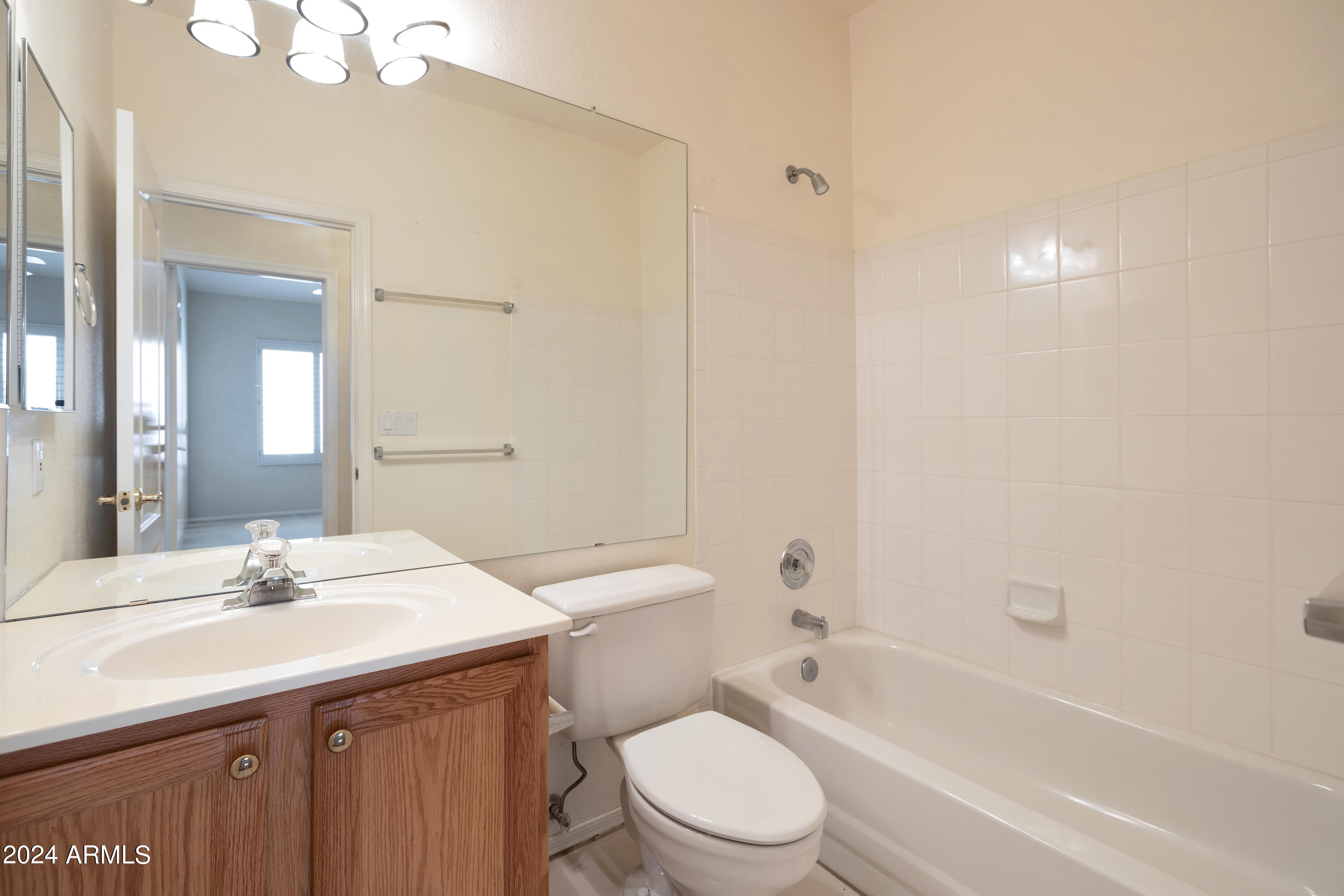 9292 E DREYFUS Place