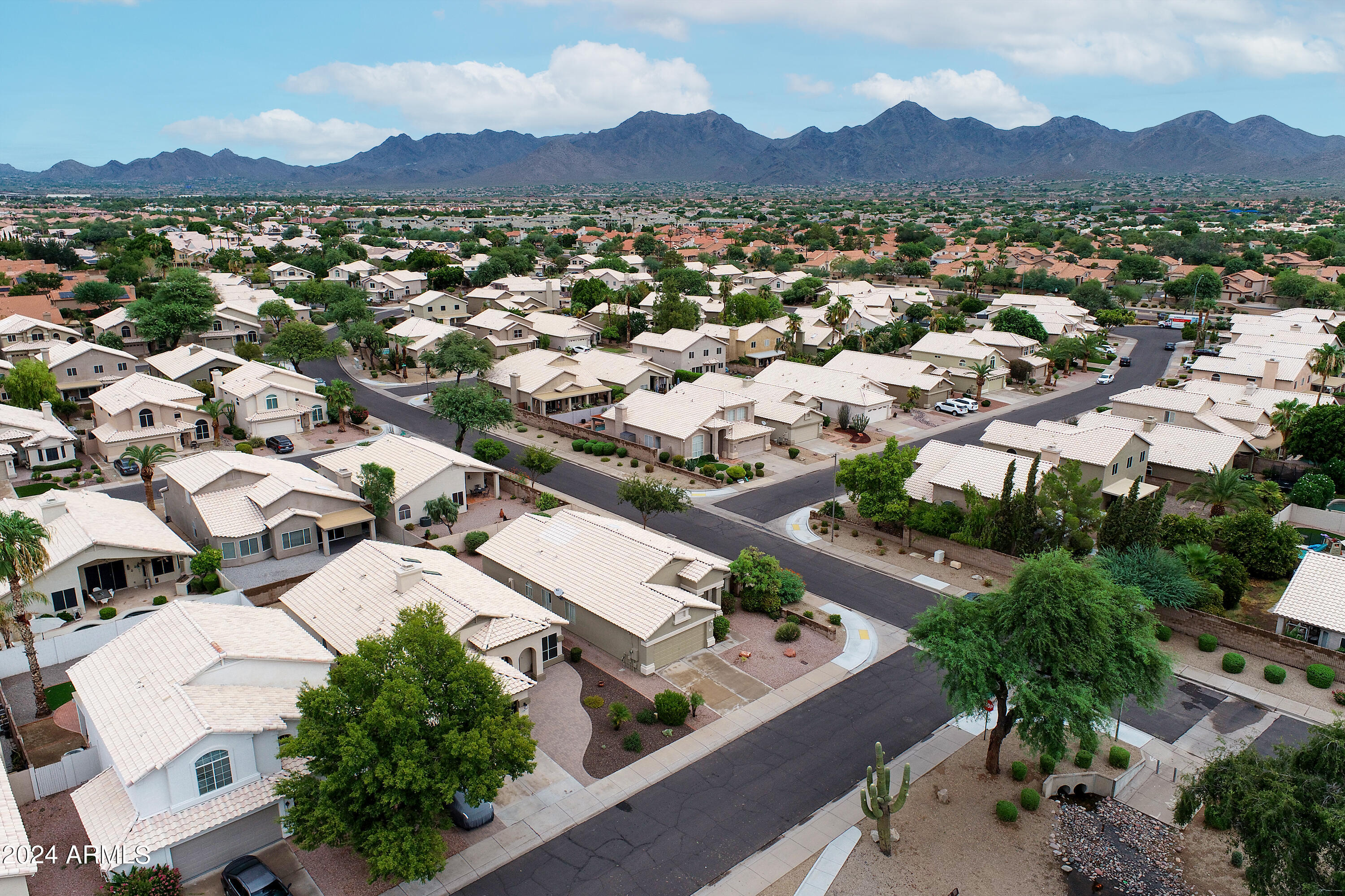 9292 E DREYFUS Place