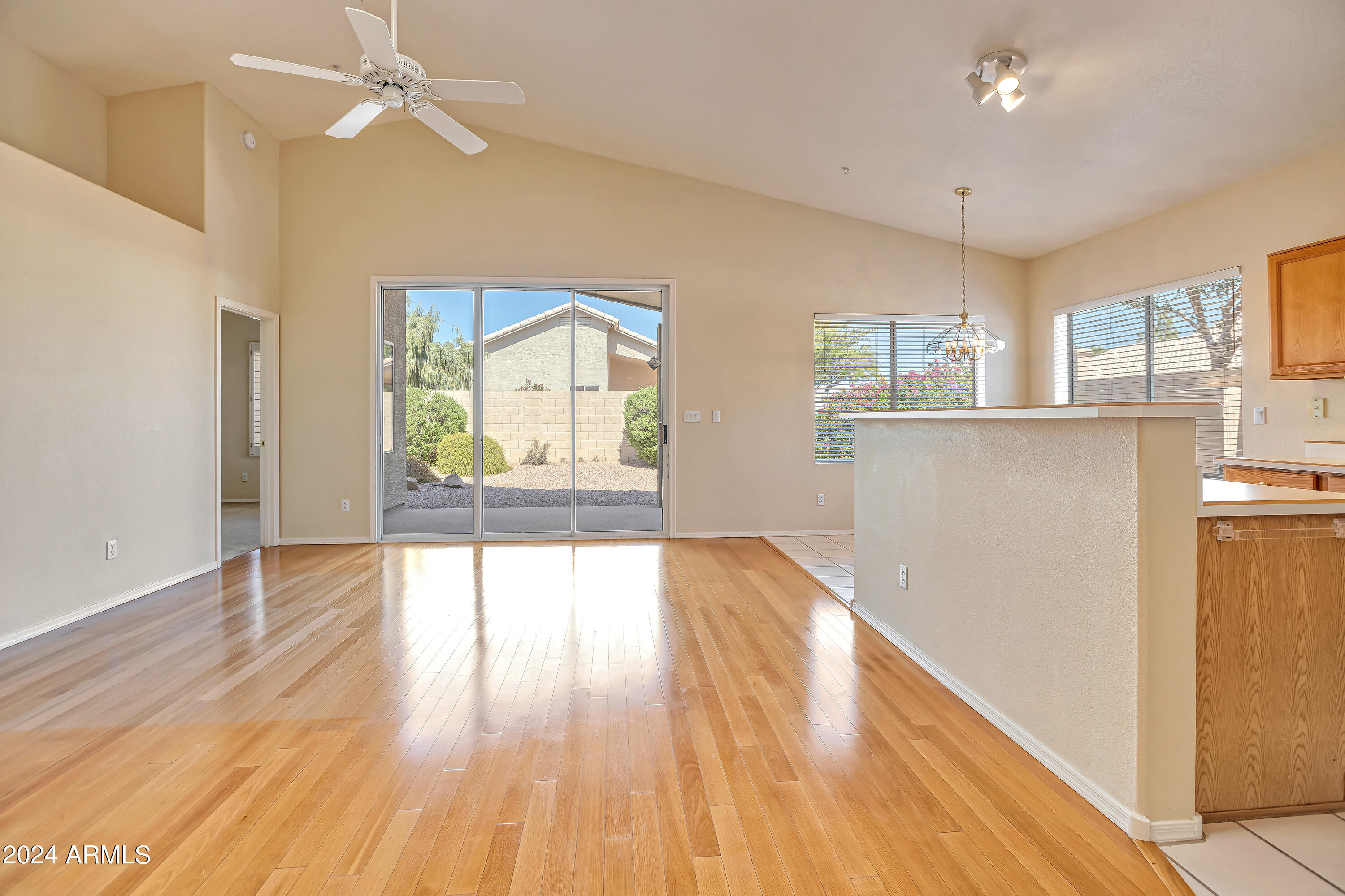 9292 E DREYFUS Place