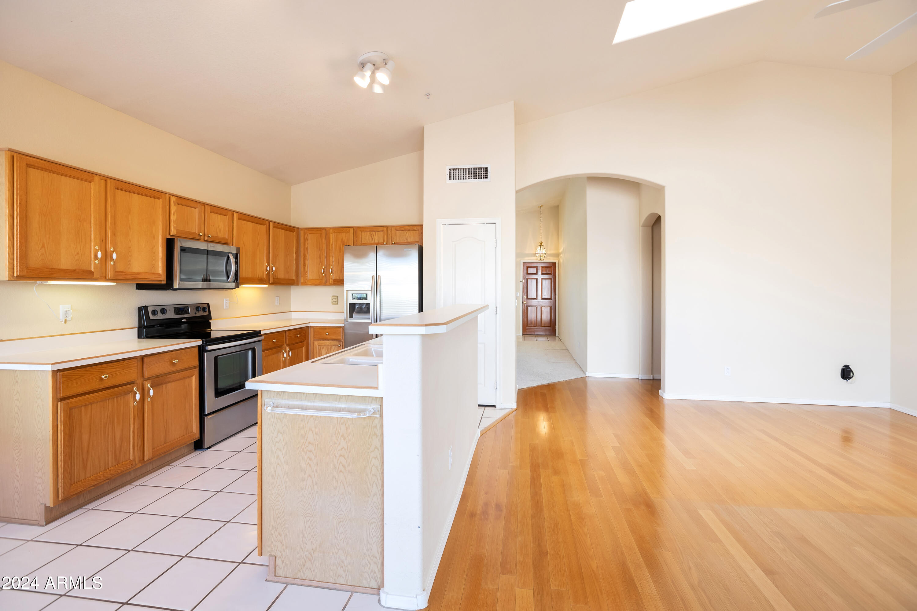 9292 E DREYFUS Place