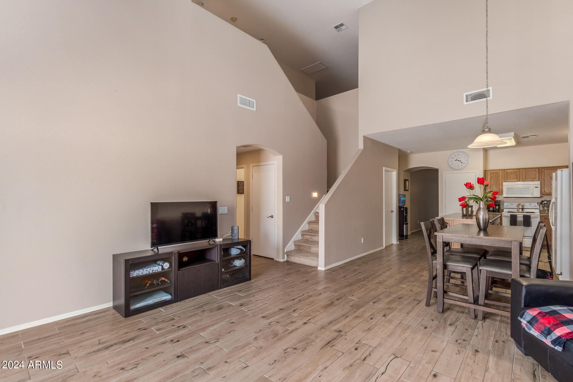 44246 W MCCLELLAND Drive